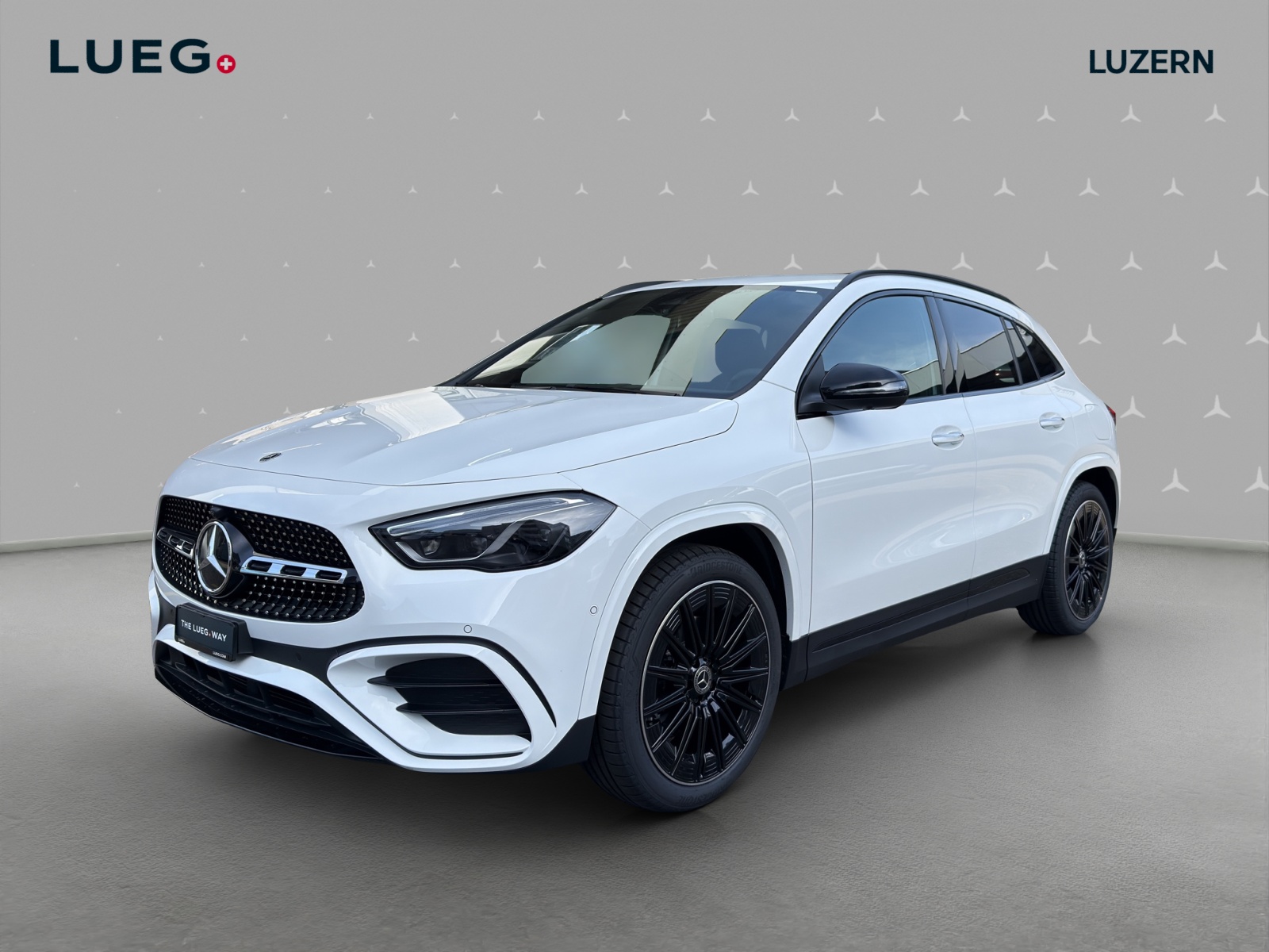 MERCEDES-BENZ GLA 200 Night Star 7G-DCT-image-0
