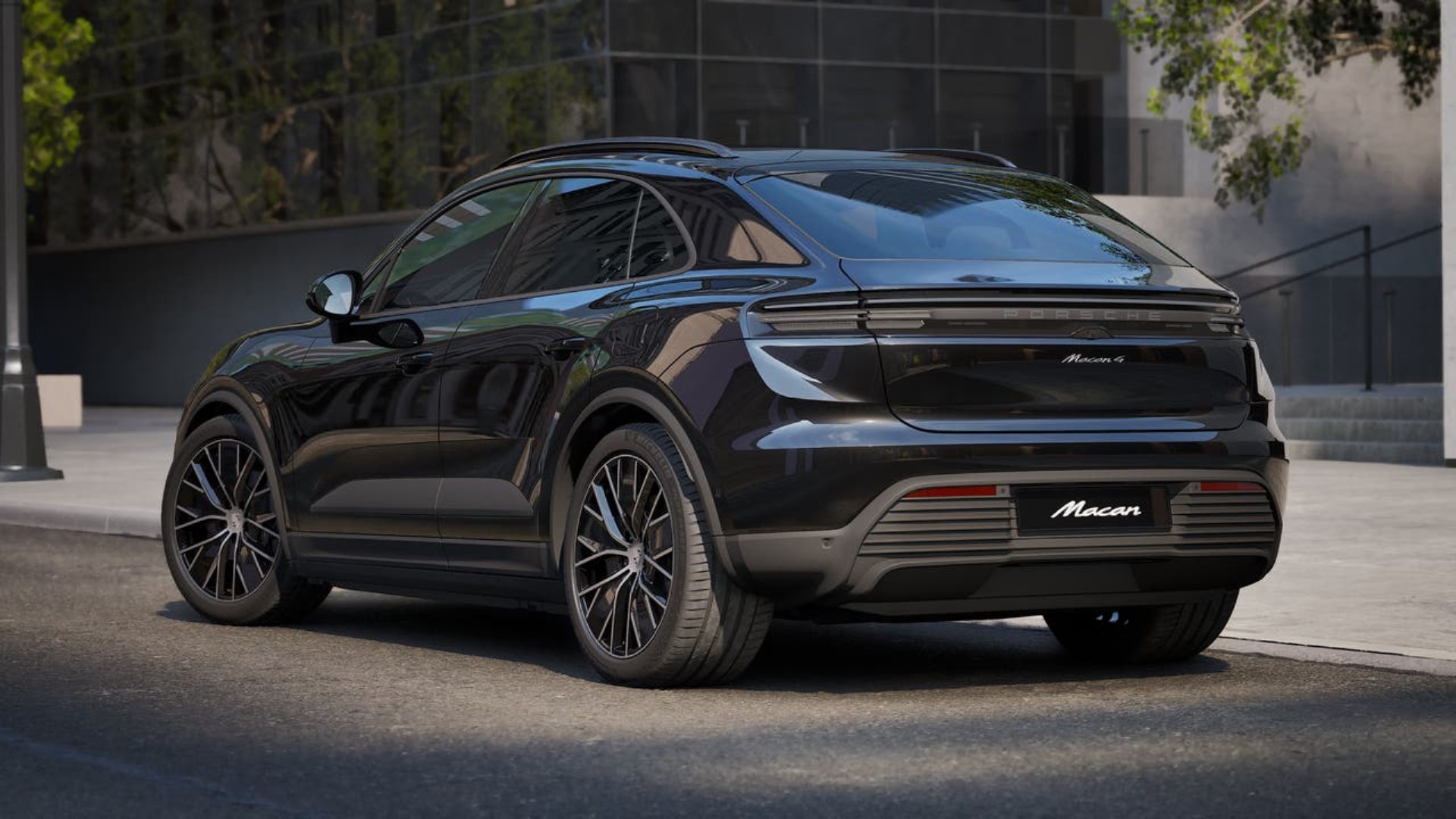 PORSCHE Macan 4-image-2