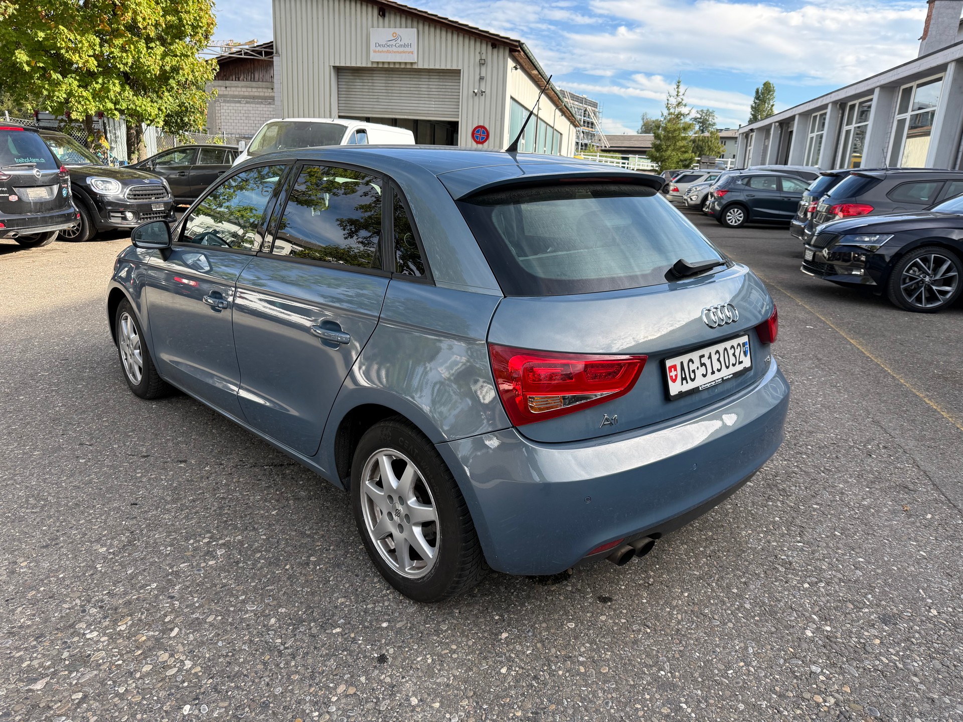 AUDI A1 Sportback 1.4 TFSI Attraction S-tronic-image-4