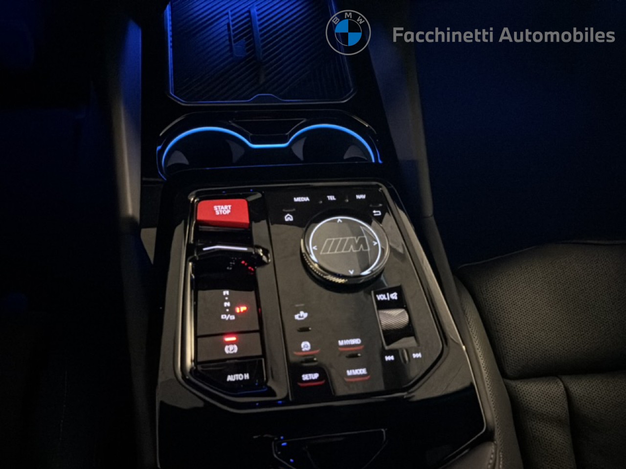 BMW M5 xDrive Touring-image-15