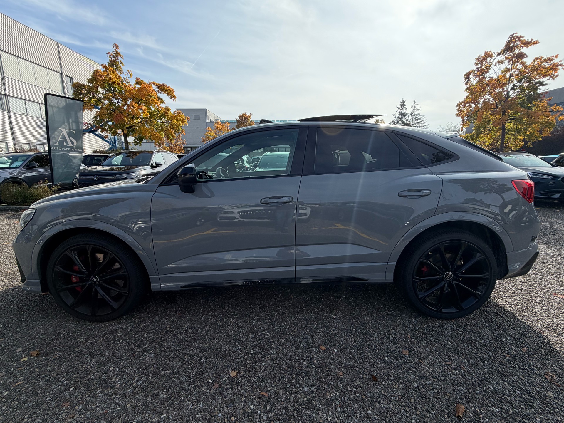AUDI RS Q3 Sportback quattro S tronic-image-7