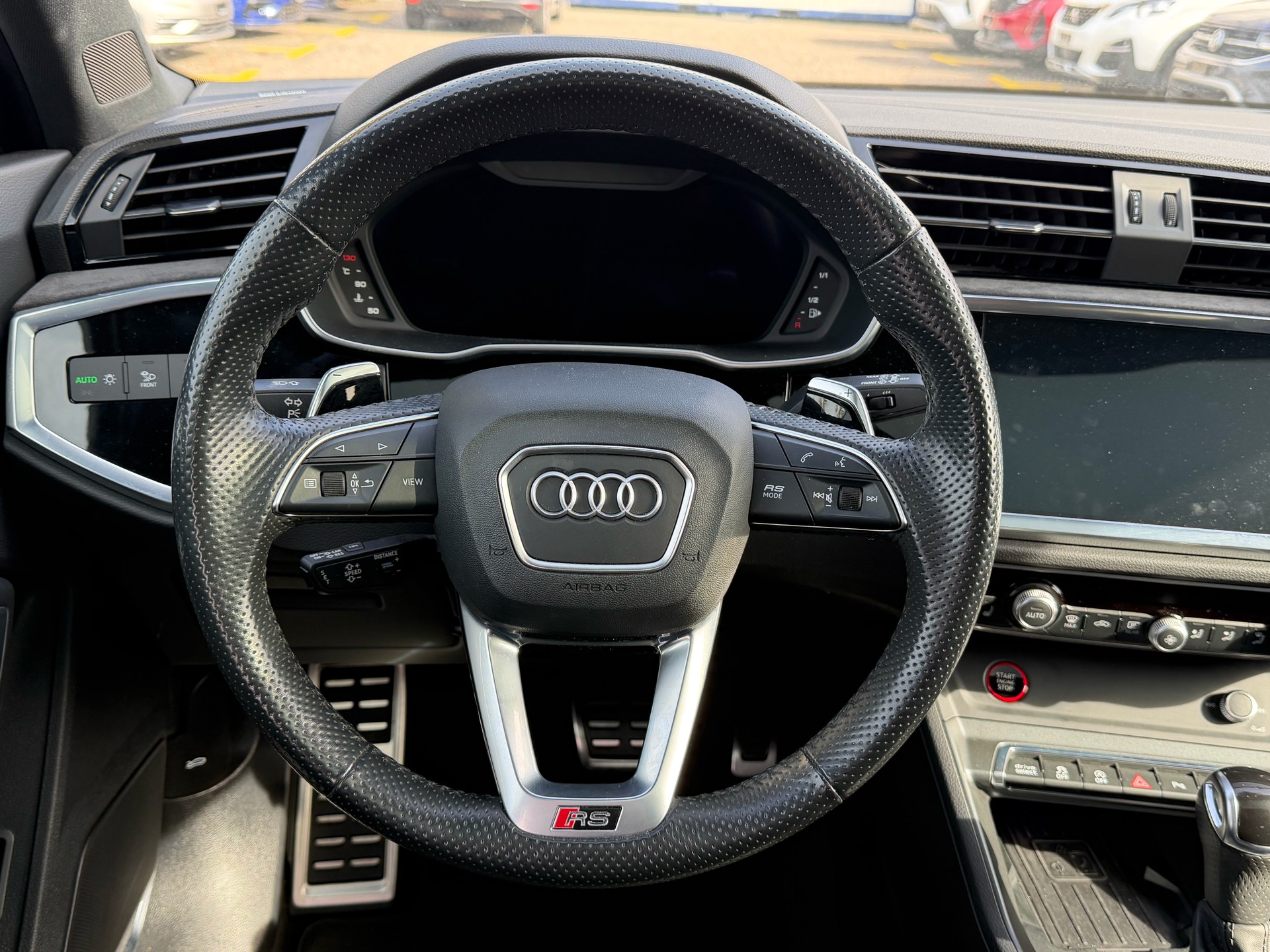 AUDI RS Q3 Sportback quattro S tronic-image-12