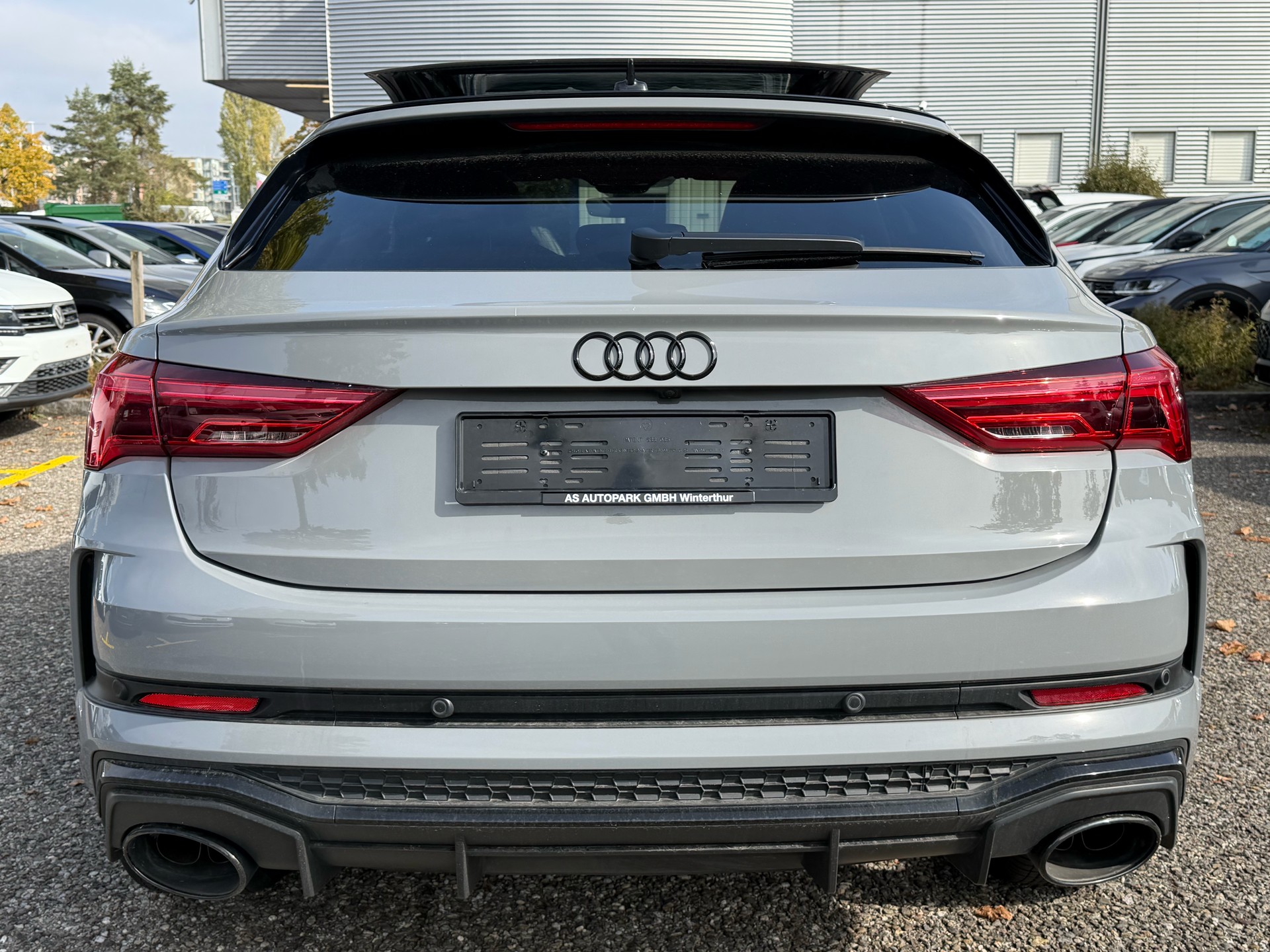 AUDI RS Q3 Sportback quattro S tronic-image-5