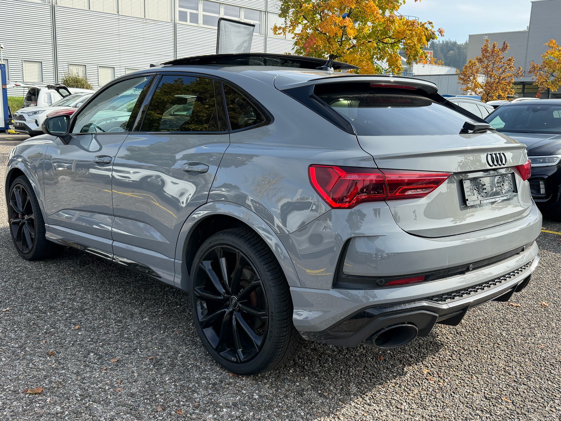 AUDI RS Q3 Sportback quattro S tronic-image-6