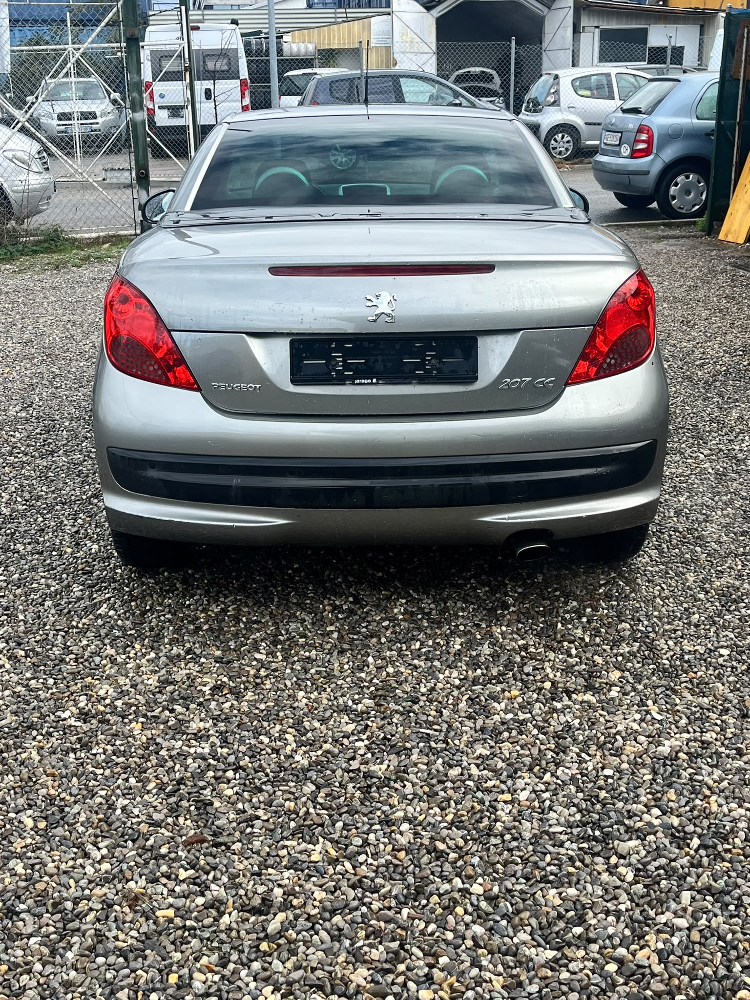PEUGEOT 207 CC 1.6 16V Turbo Platinium Edition-image-3