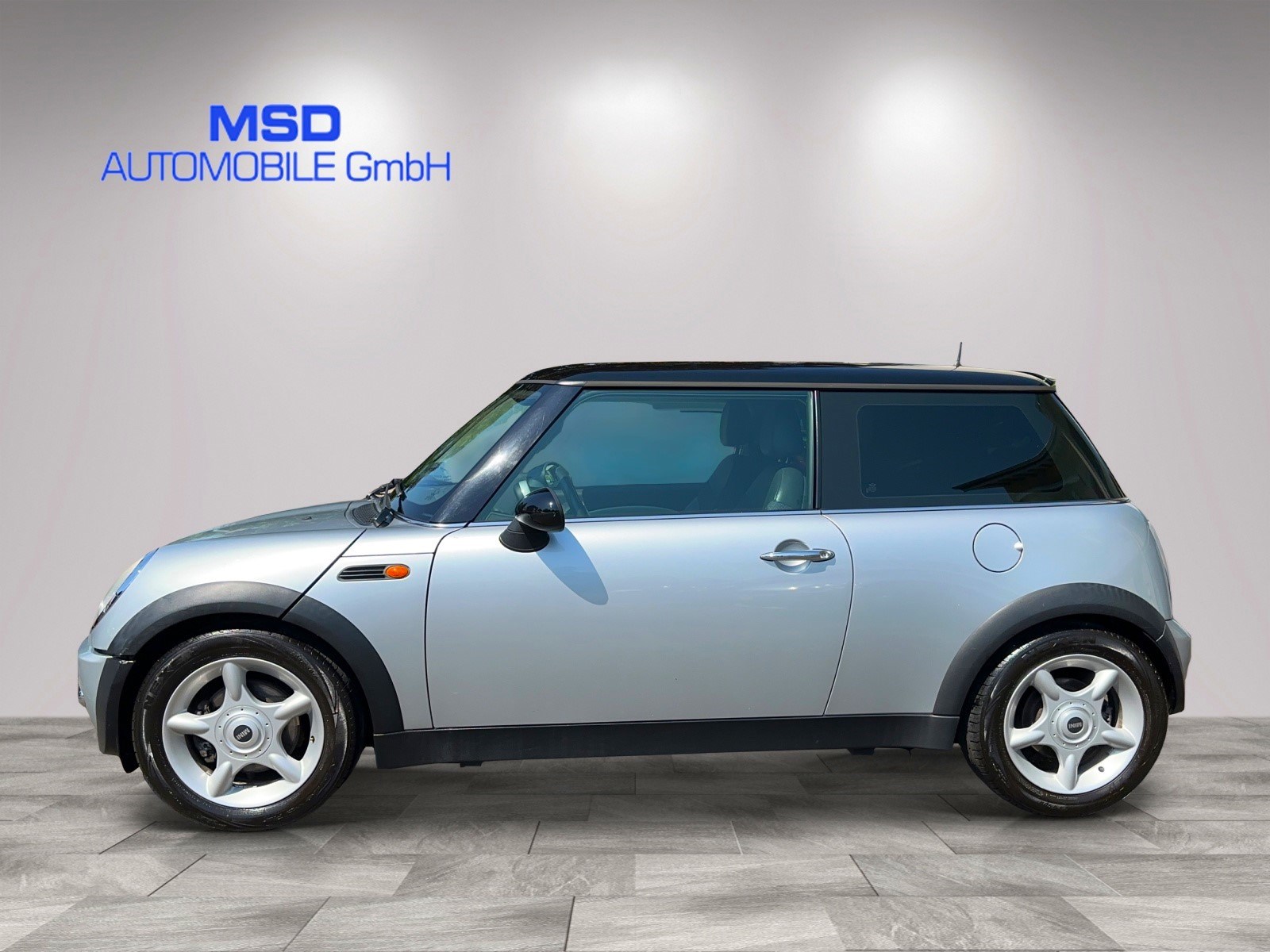 MINI Cooper-image-3