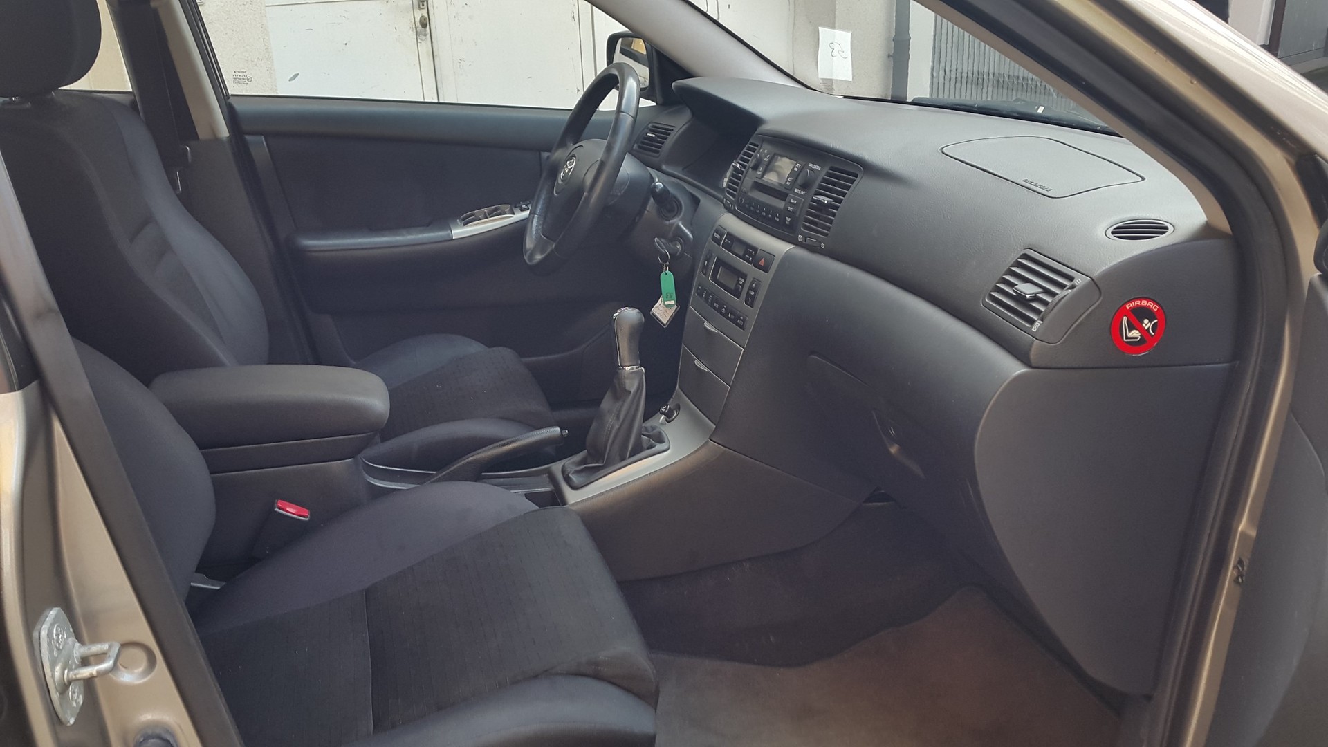 TOYOTA Corolla 1.8 TS-showroom-element-2