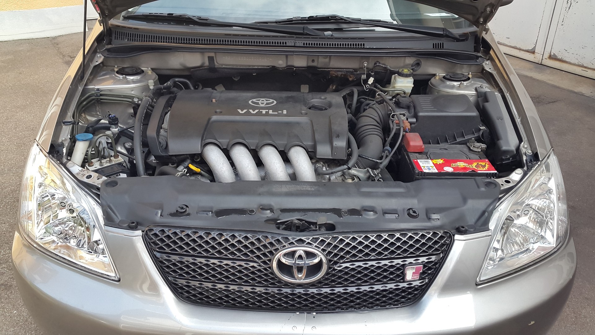 TOYOTA Corolla 1.8 TS-showroom-element-3