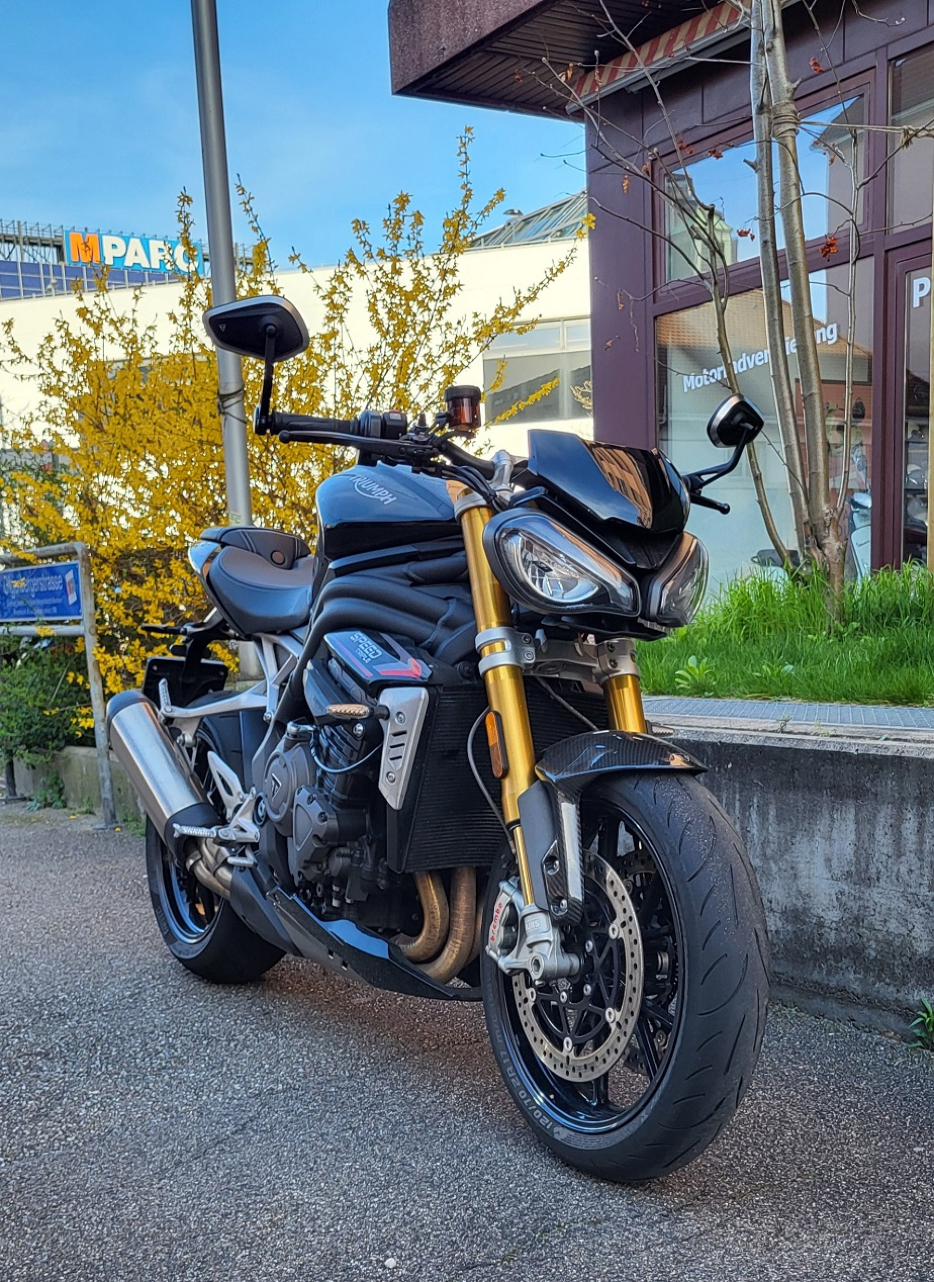 TRIUMPH Speed Triple 1200 RS-showroom-element-1