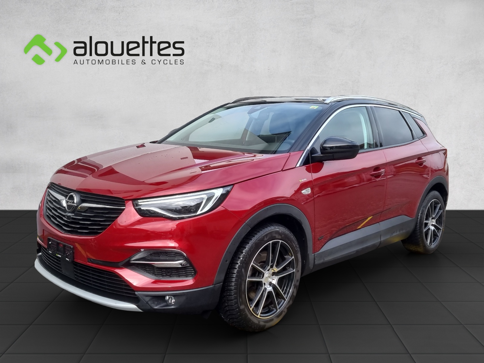 OPEL Grandland X 1.6 Hybrid4 Ultimate Automatik-image-0