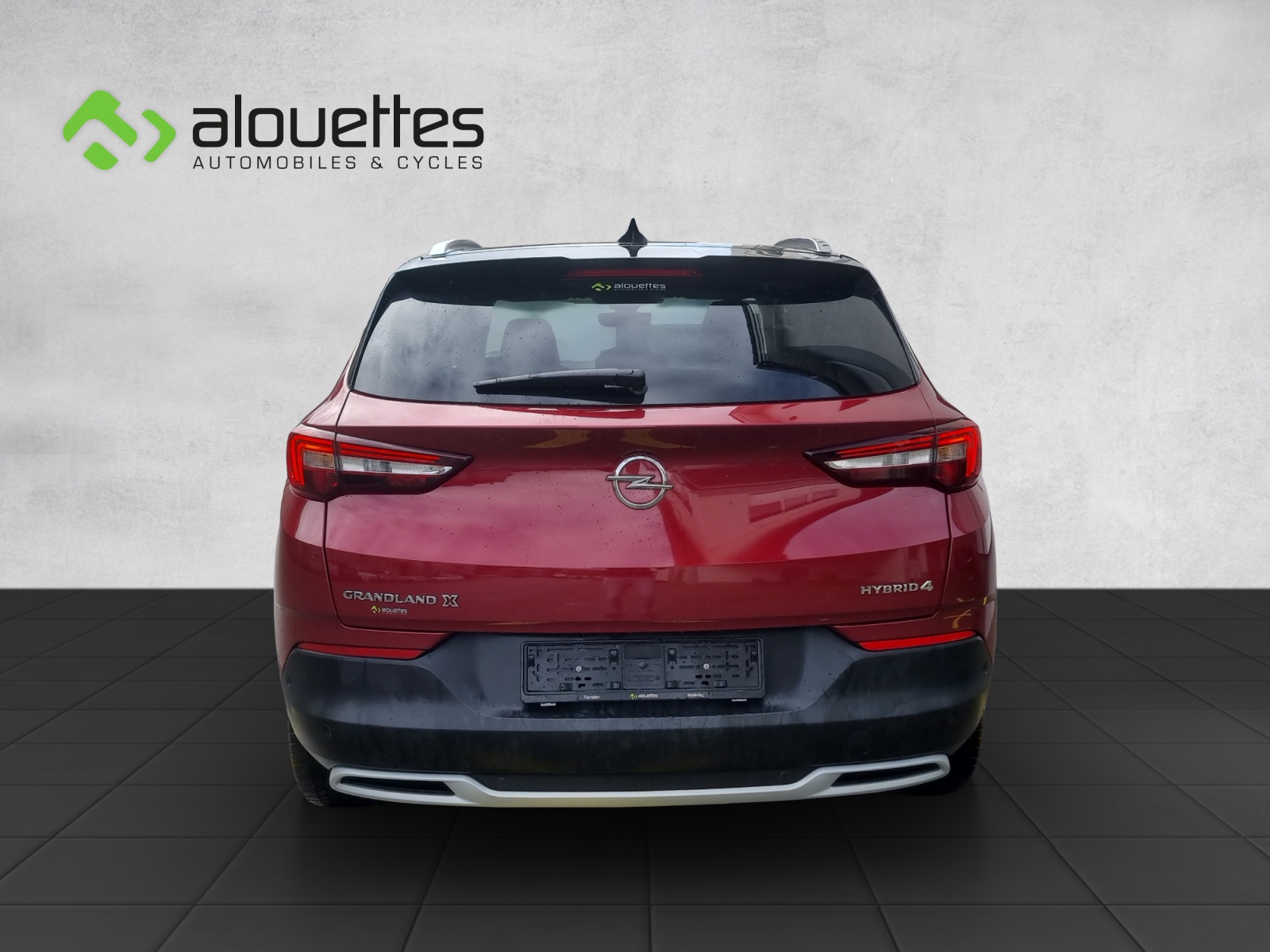 OPEL Grandland X 1.6 Hybrid4 Ultimate Automatik-image-3