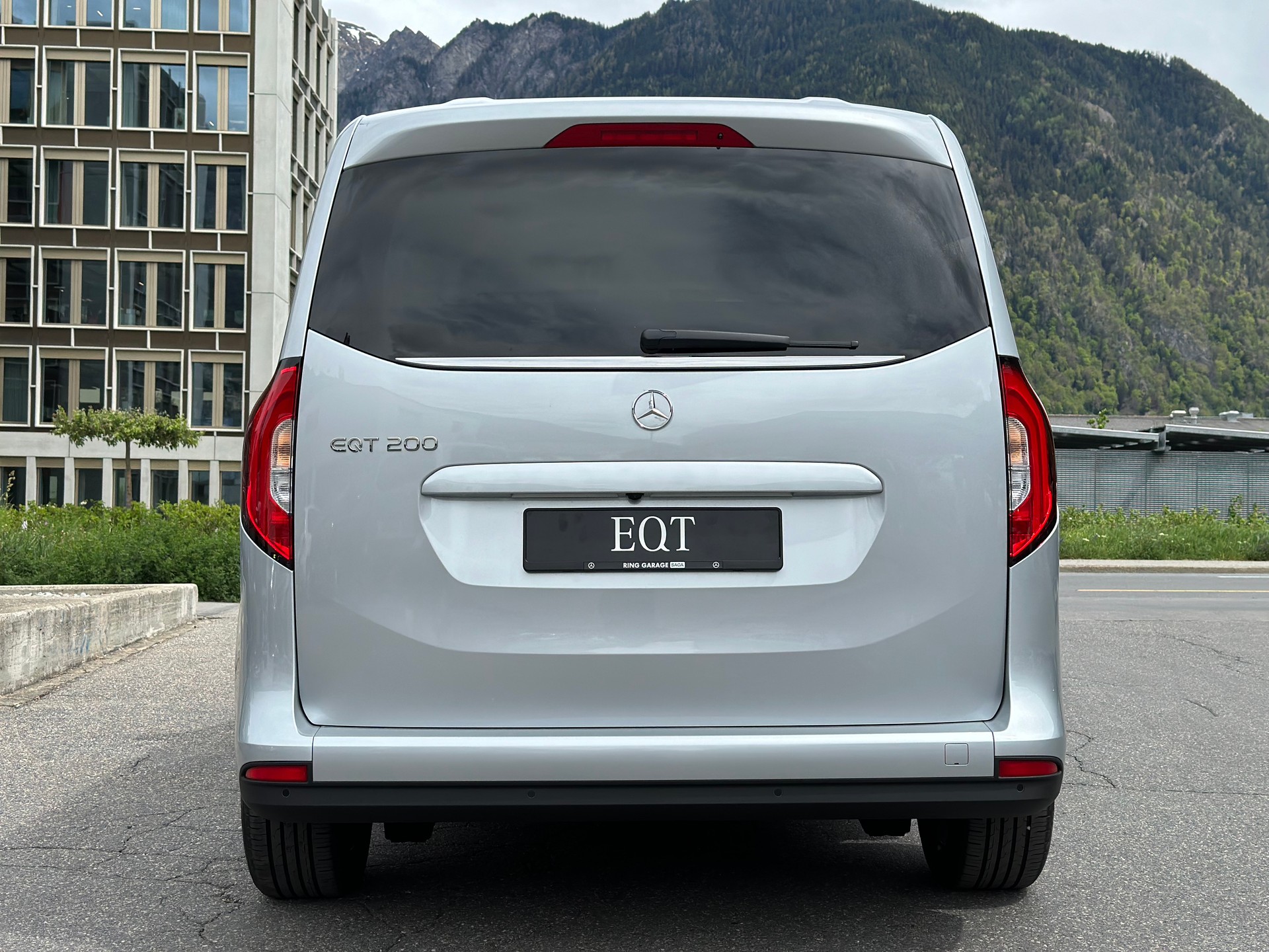 MERCEDES-BENZ EQT 200 Standard S 4x2-image-6