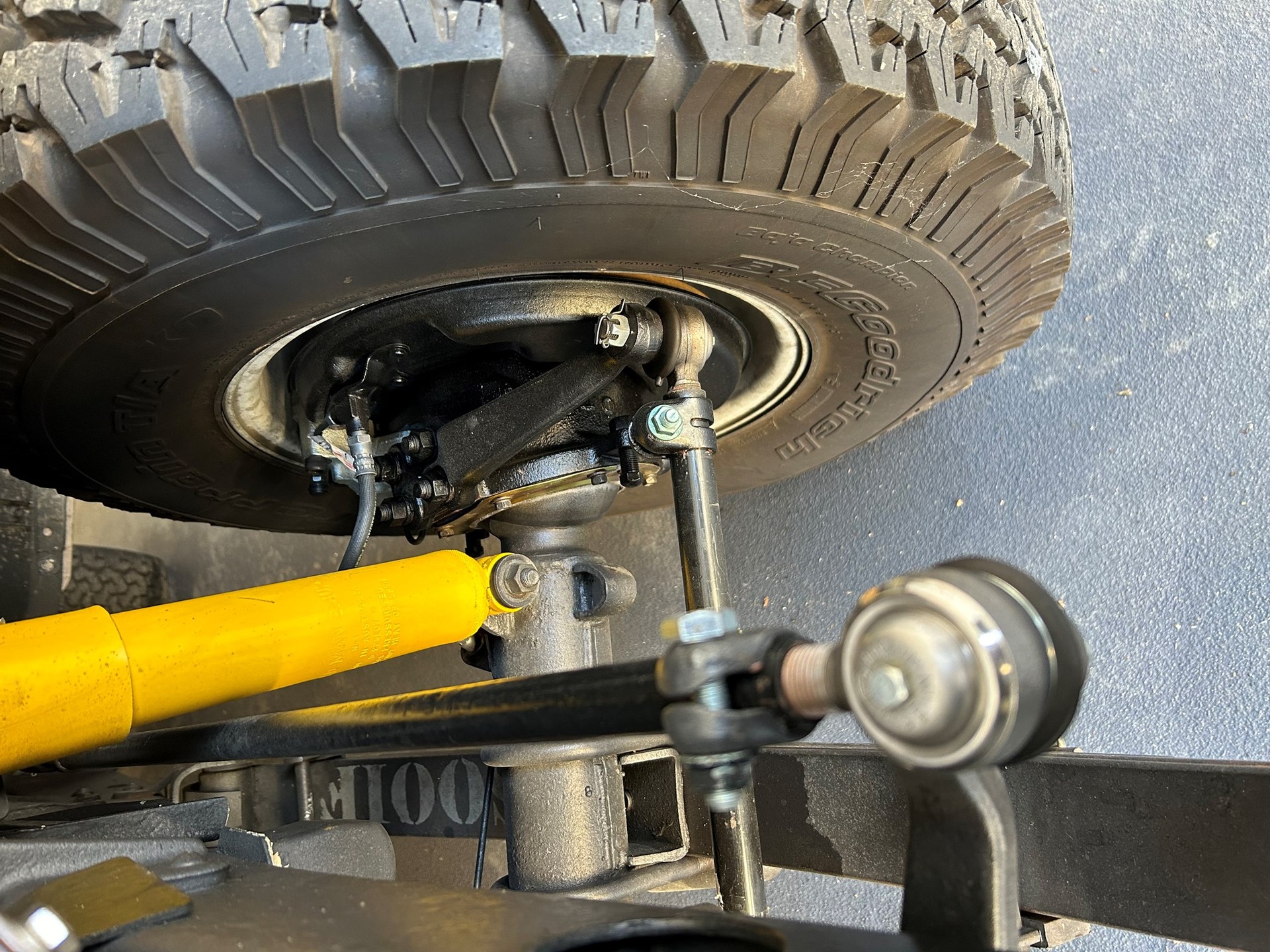 TOYOTA LAND CRUISER FJ 40-image-4