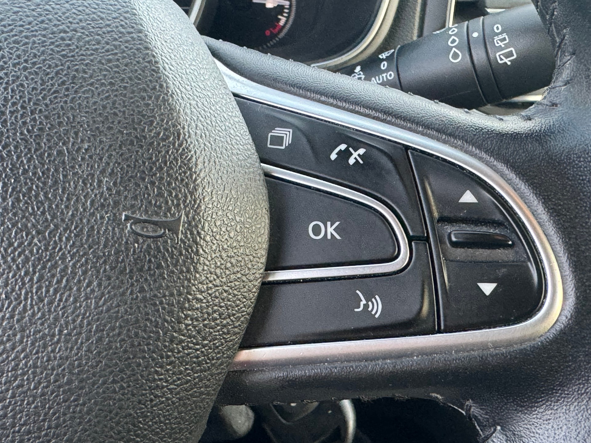 RENAULT Mégane Grandtour 1.5 dCi Business EDC-image-14