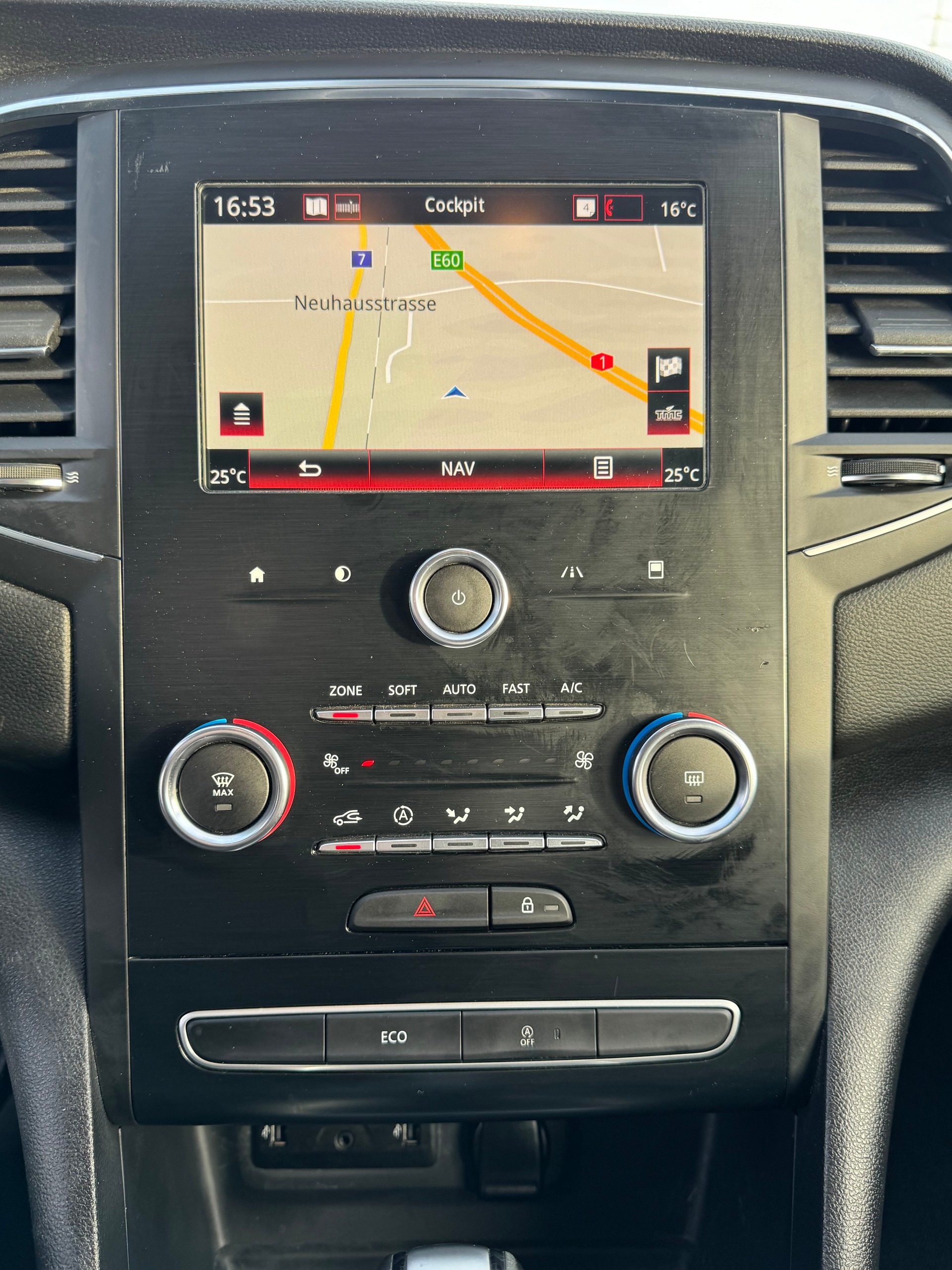 RENAULT Mégane Grandtour 1.5 dCi Business EDC-image-11