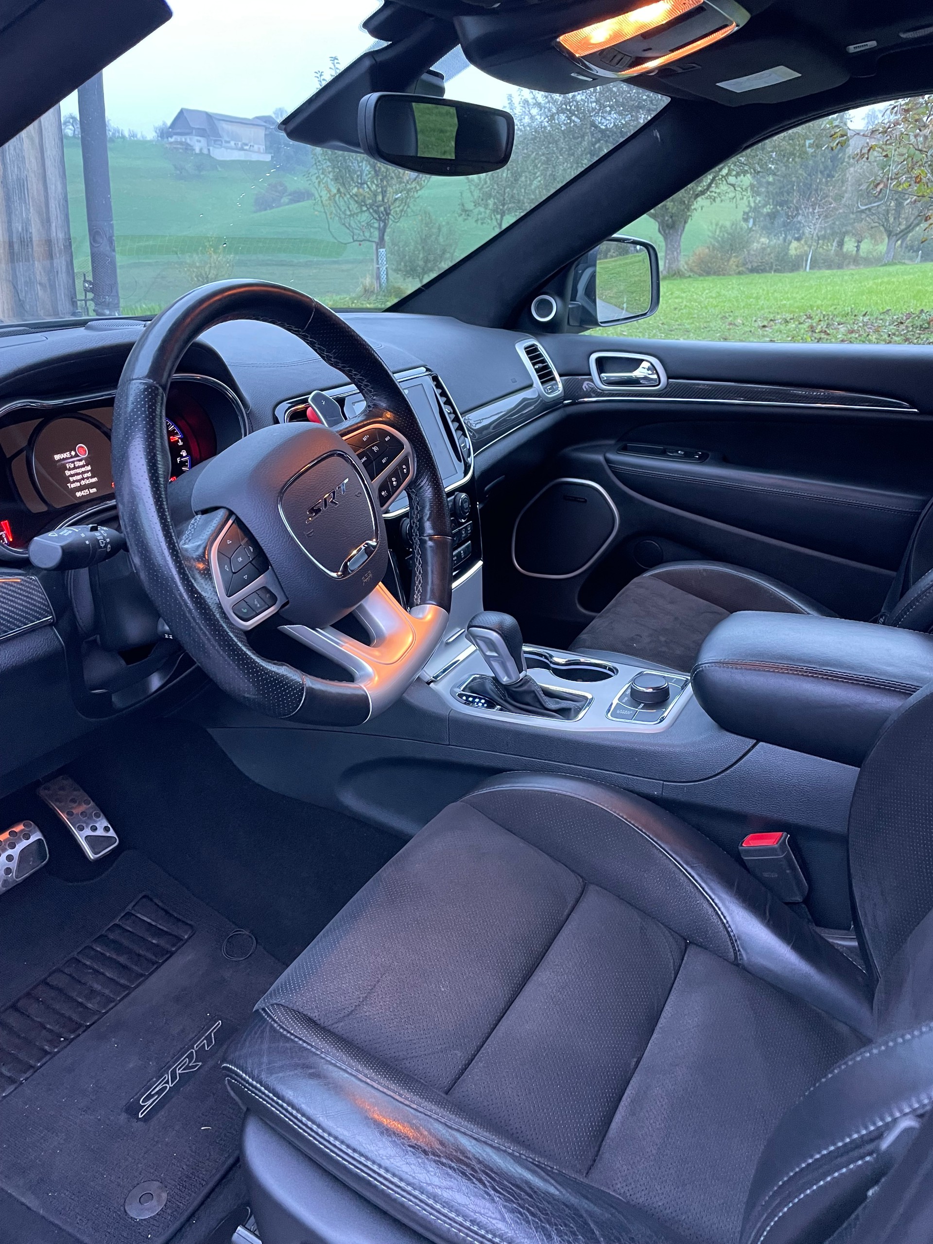 JEEP SRT-image-1