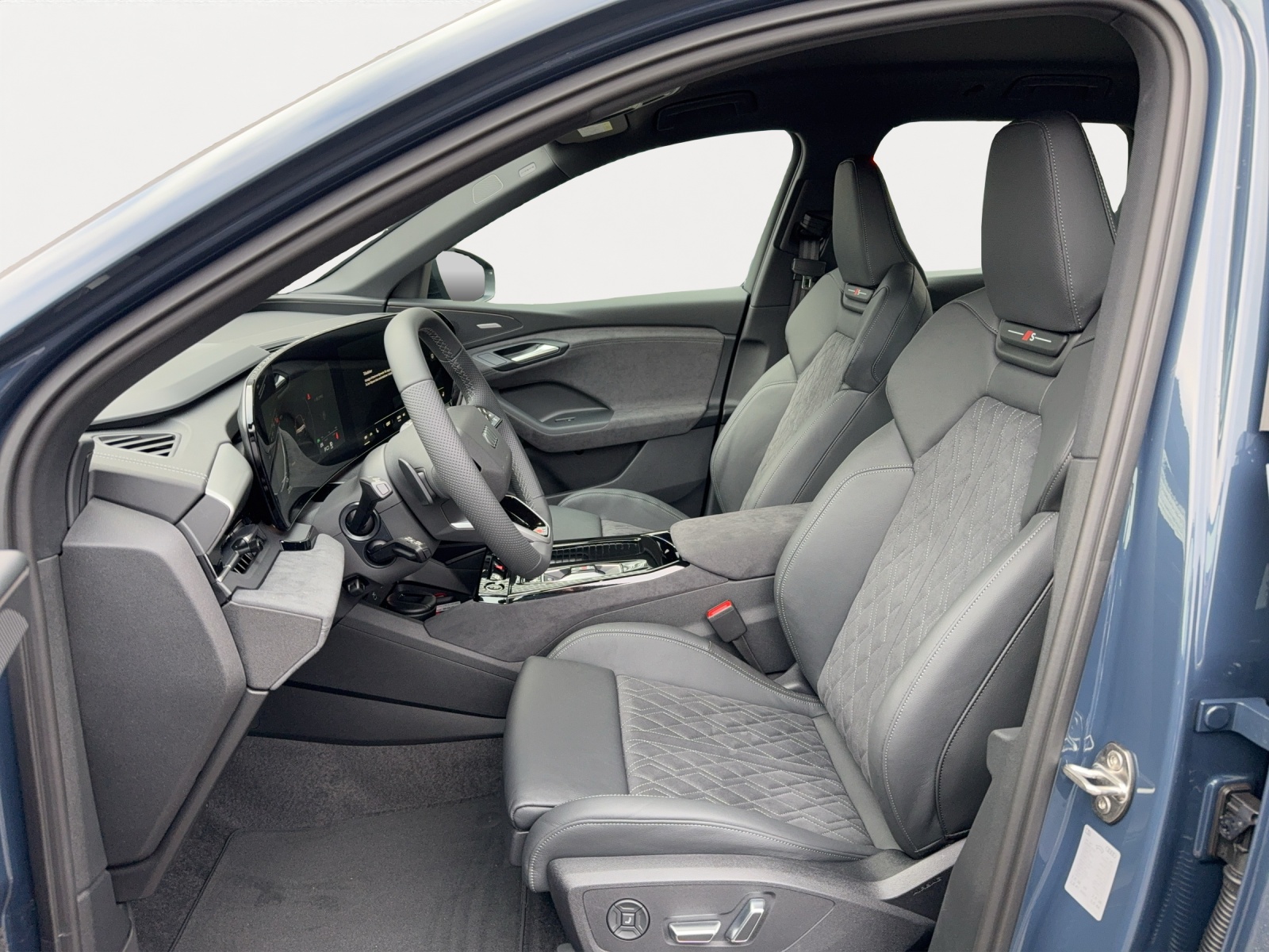 AUDI AUDI / Q6 SUV e-tron Quattro-image-4