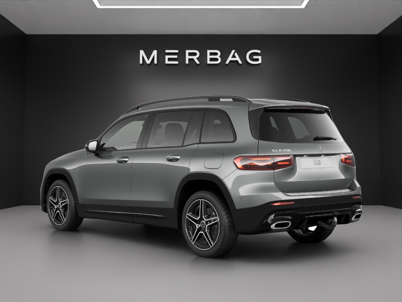 MERCEDES-BENZ GLB 250-image-2