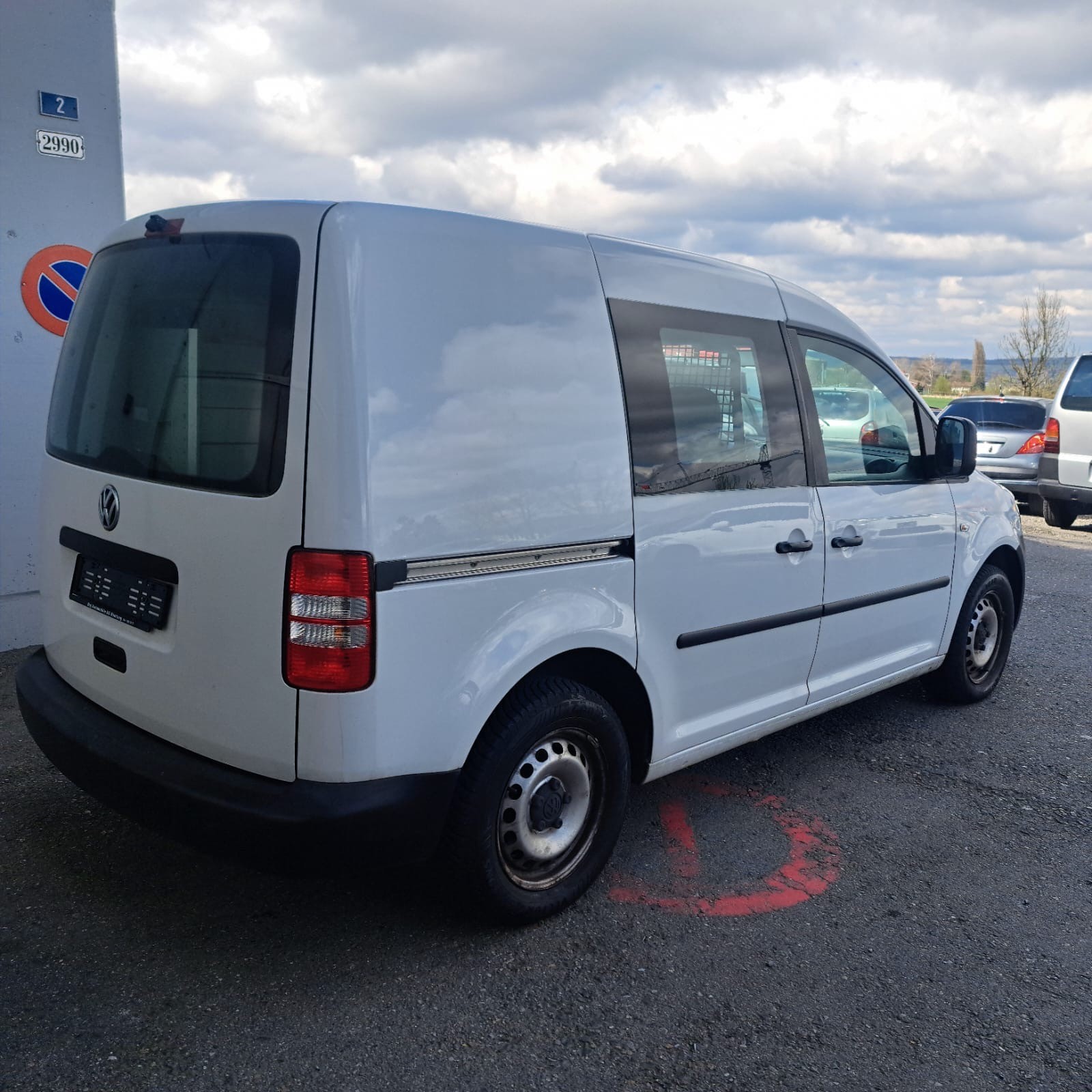 VW Caddy 1.2TSI Entry-image-7