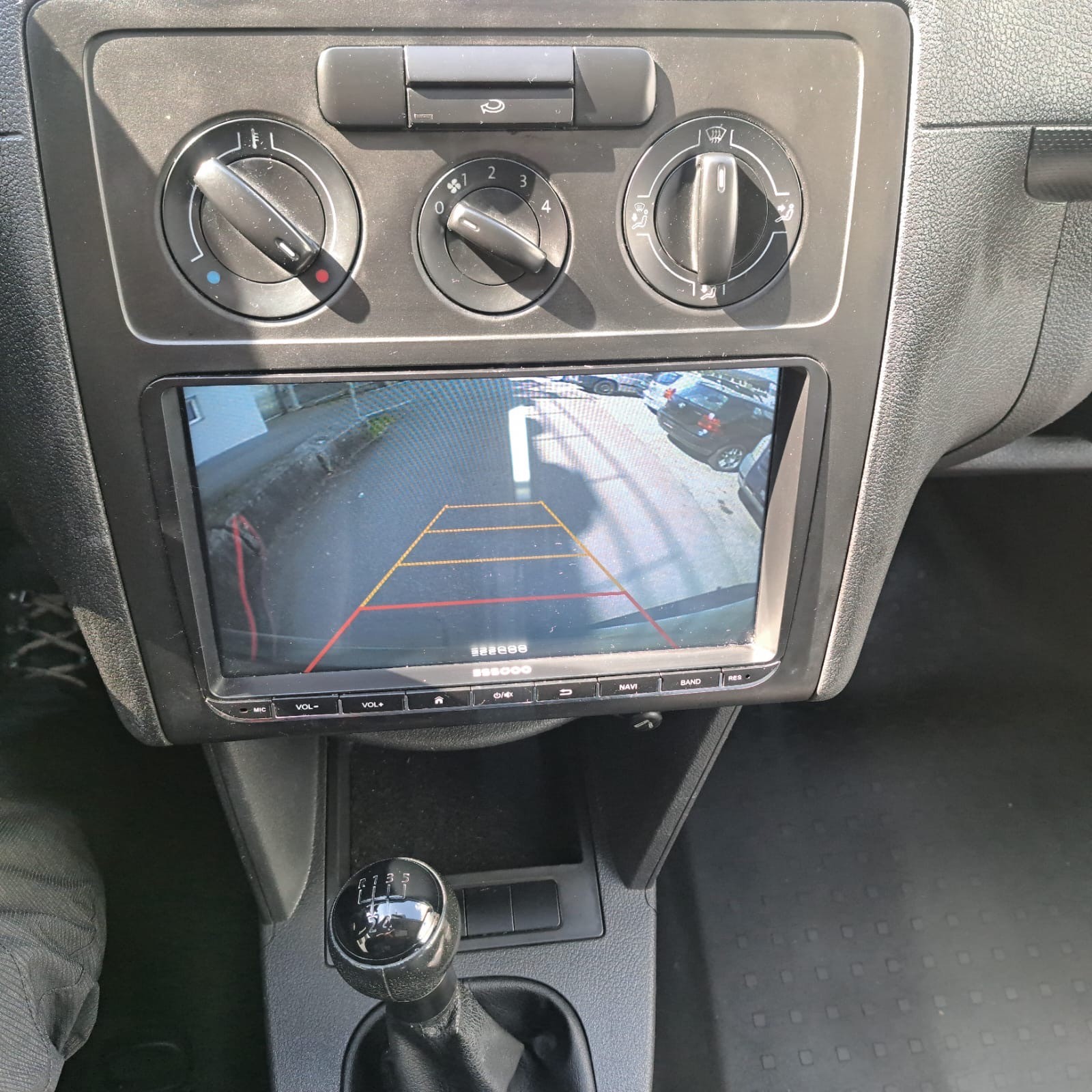 VW Caddy 1.2TSI Entry-image-2