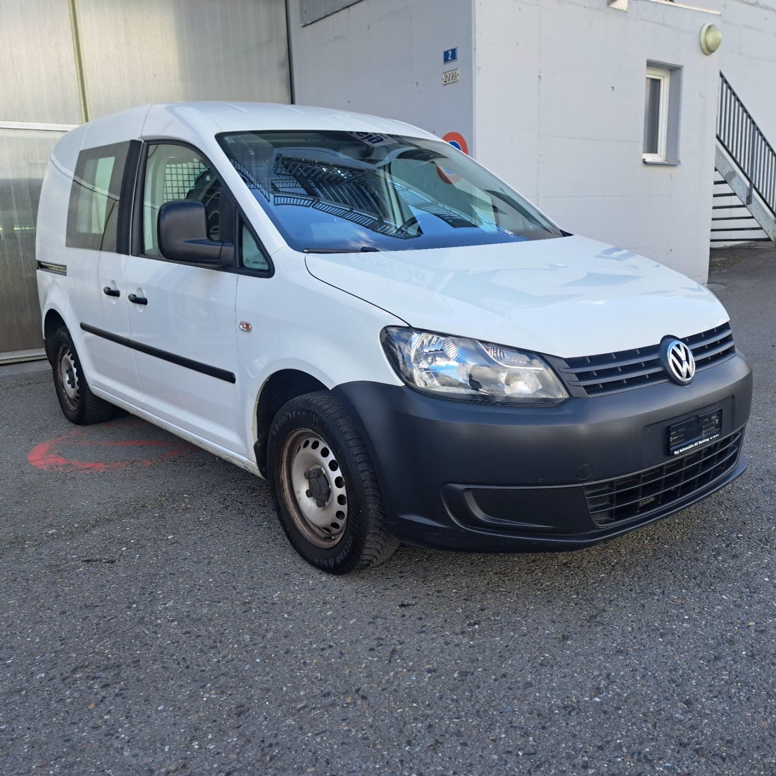 VW Caddy 1.2TSI Entry-image-4