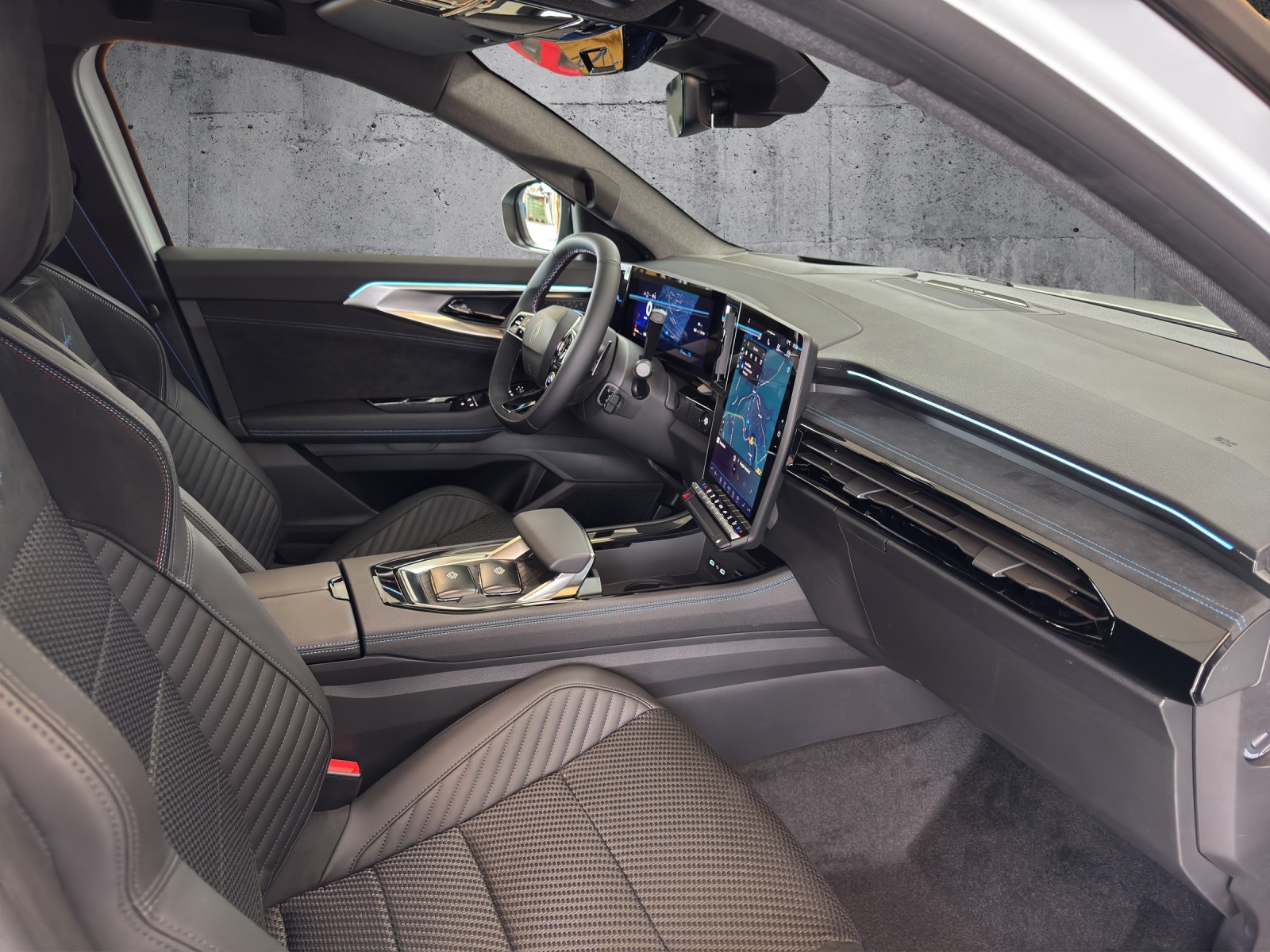 RENAULT Austral 200 HEV Esprit Alpine-image-3