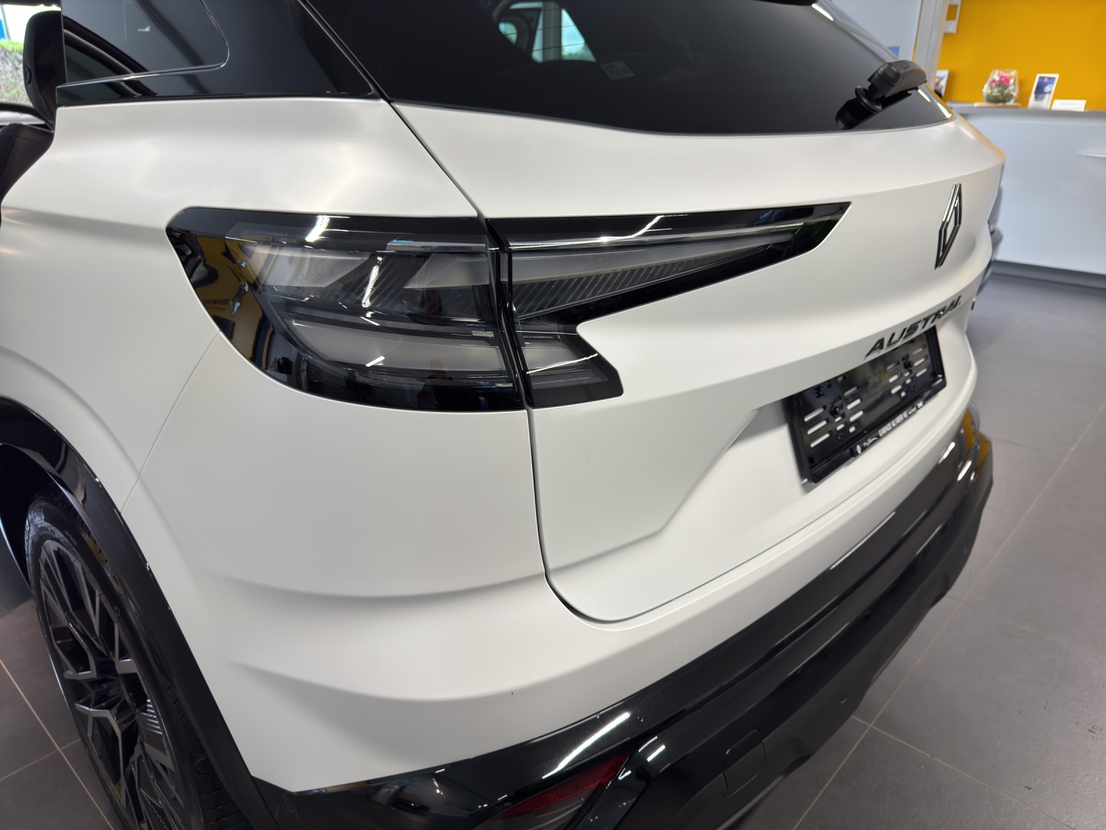 RENAULT Austral 200 HEV Esprit Alpine-image-30