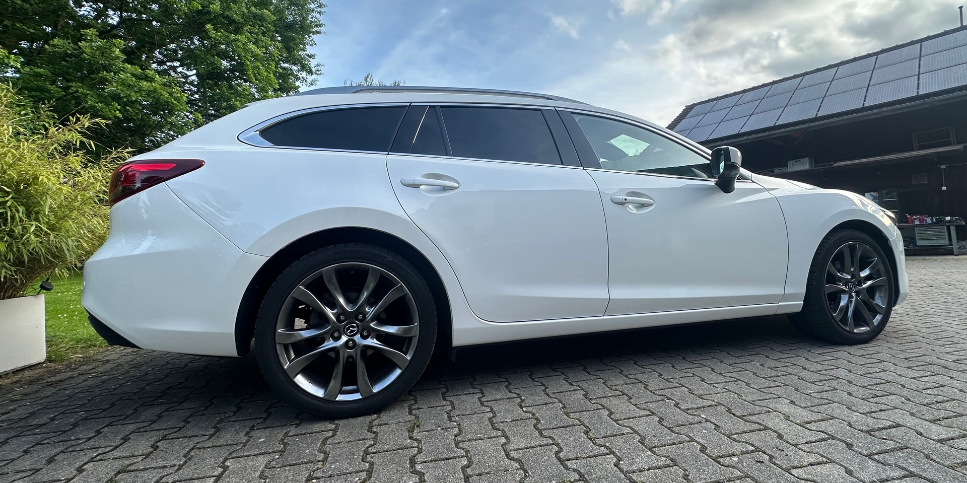 MAZDA 6 Sportwagon SKYACTIV-D 175 Revolution Automat AWD-image-4