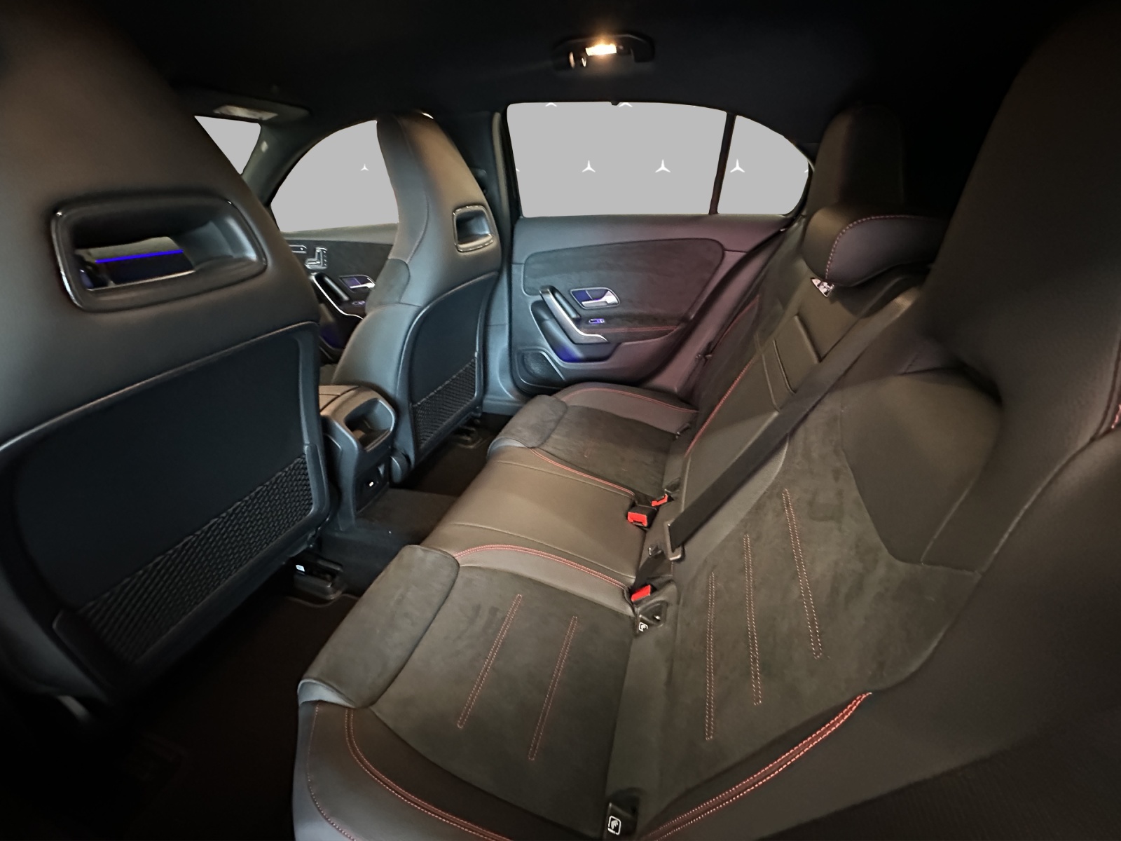 MERCEDES-BENZ A 200 Night Star 7G-DCT-image-10