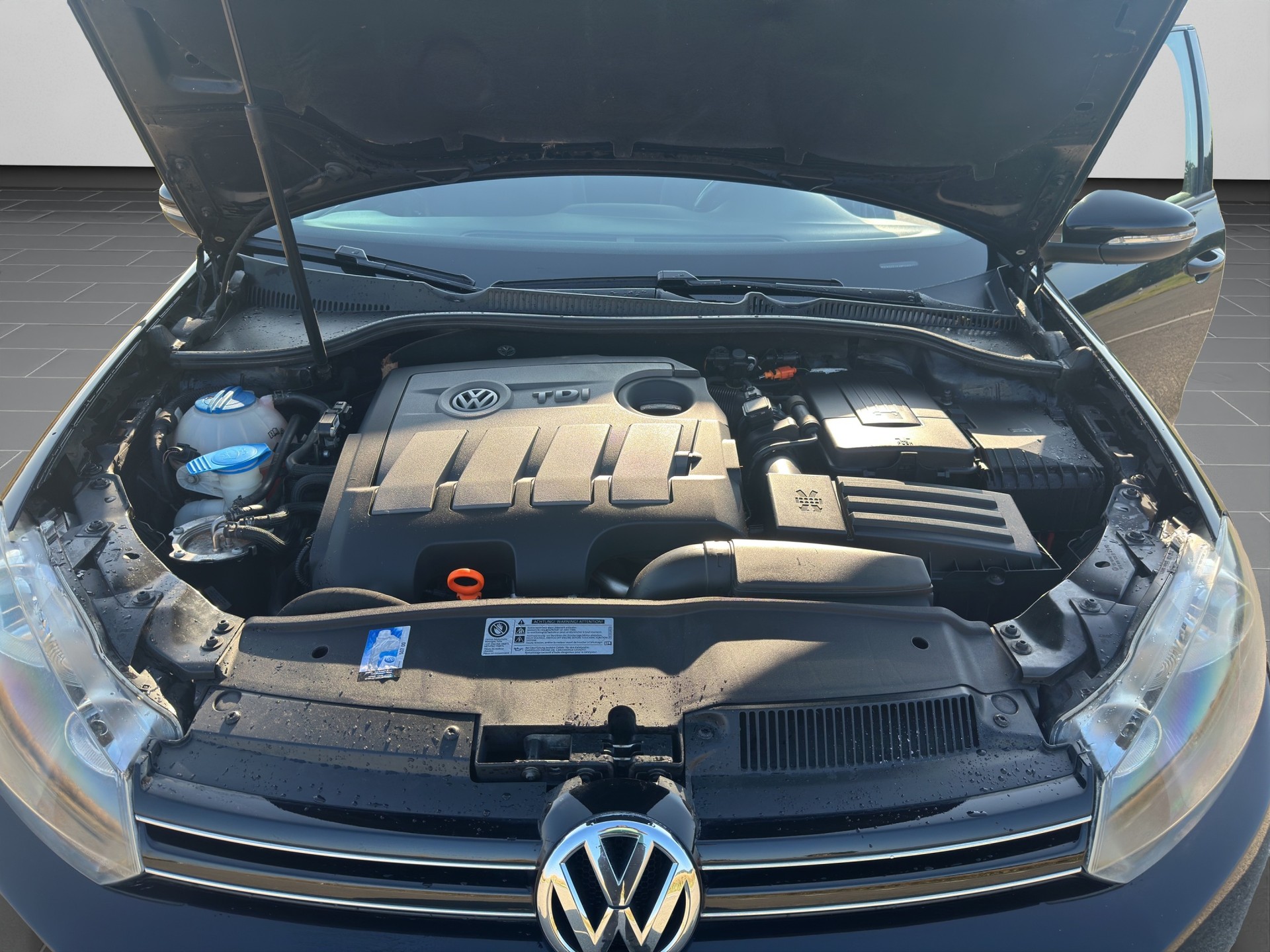 VW Golf 1.6 TDI BlueMotion Technology Comfortline DSG-image-15