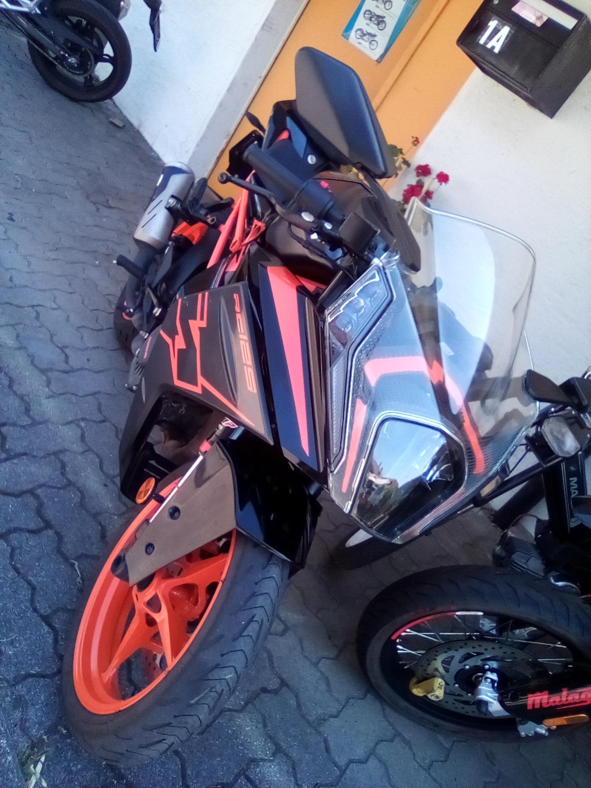 KTM RC 125 ABS-image-5