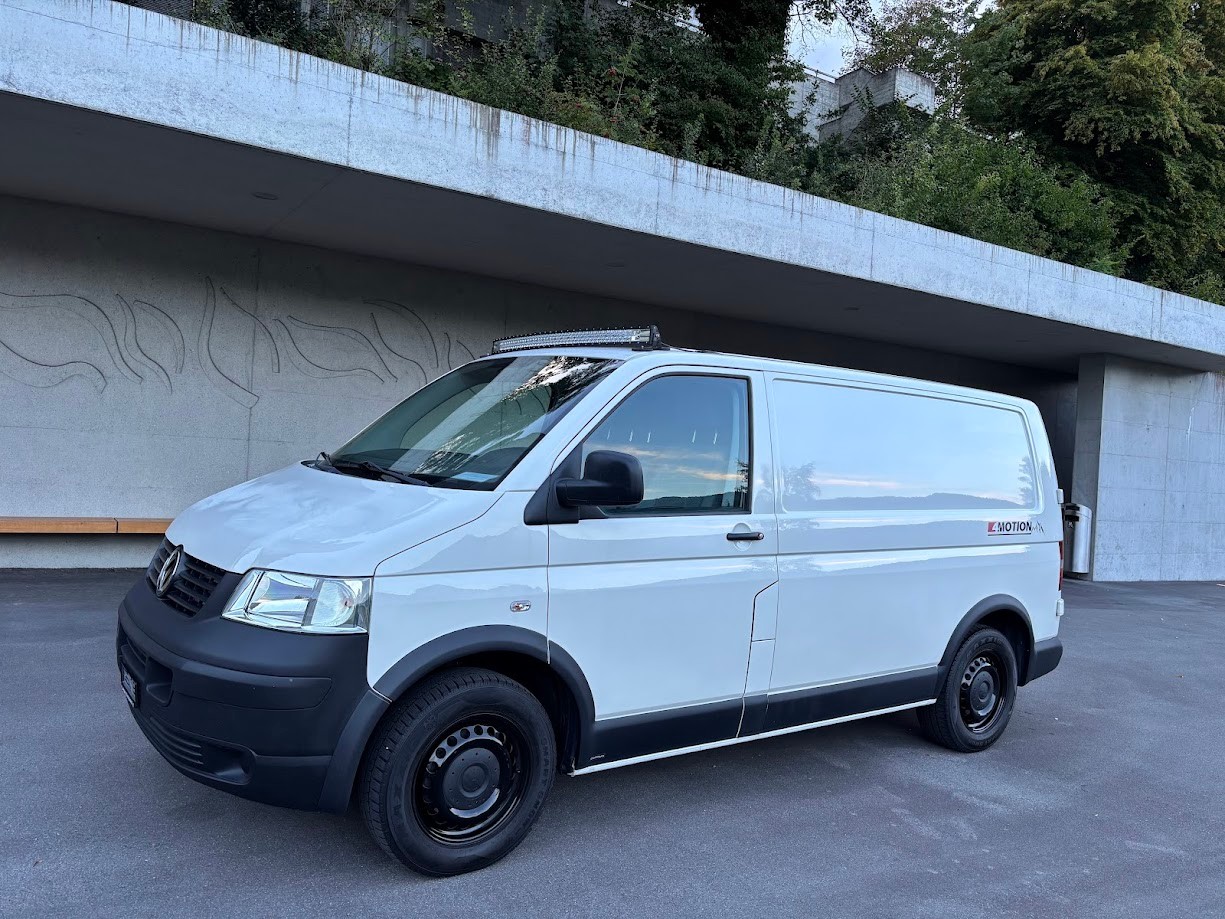 VW T5 2.5 TDI PD 4MOTION-image-2