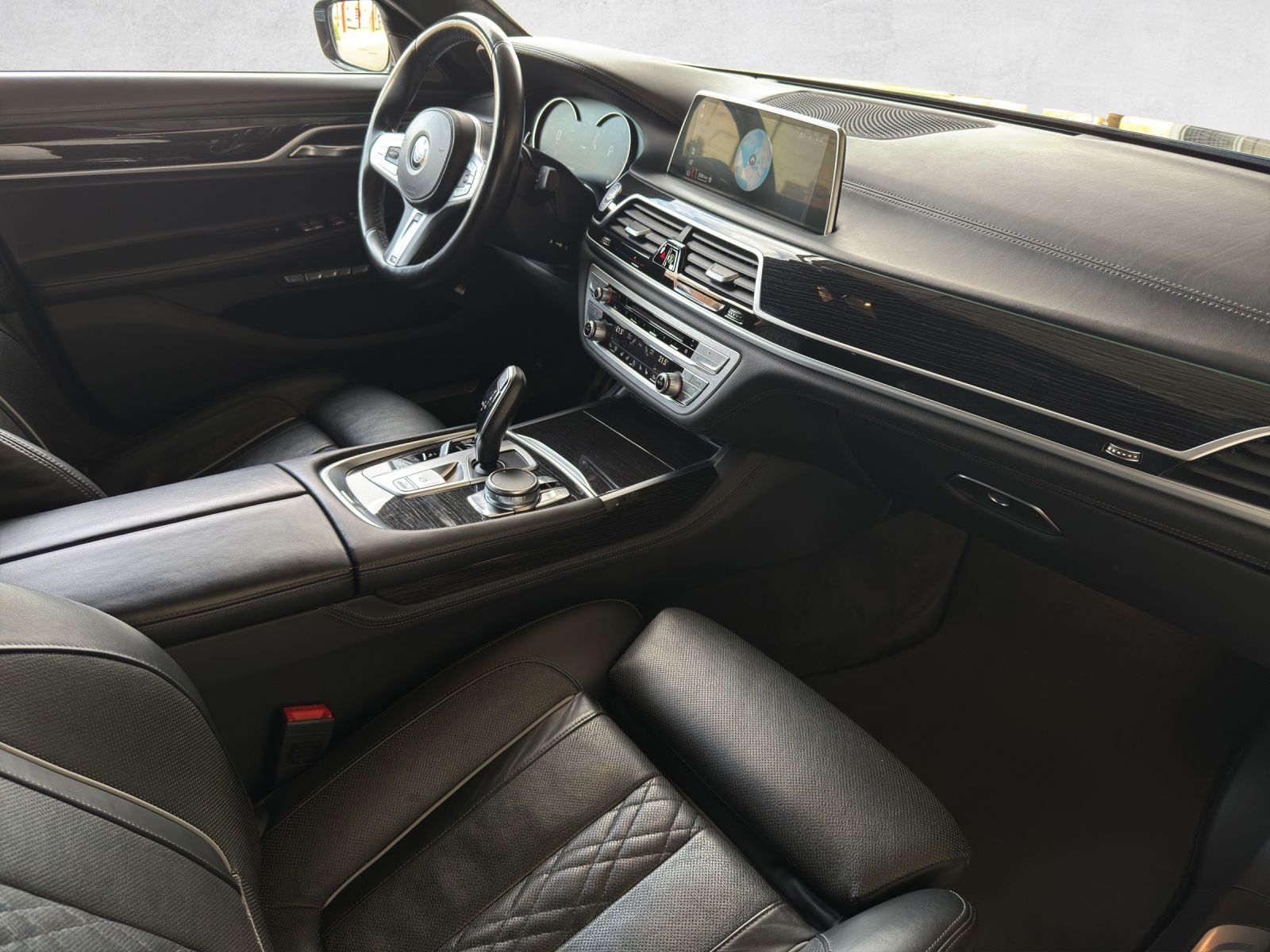 BMW 740 d xDrive Steptronic-image-9