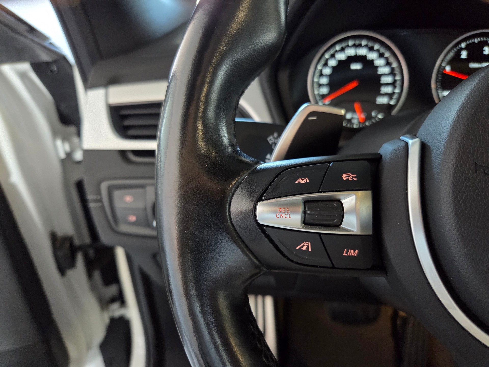 BMW X1 20d xDrive M-Sport-image-13