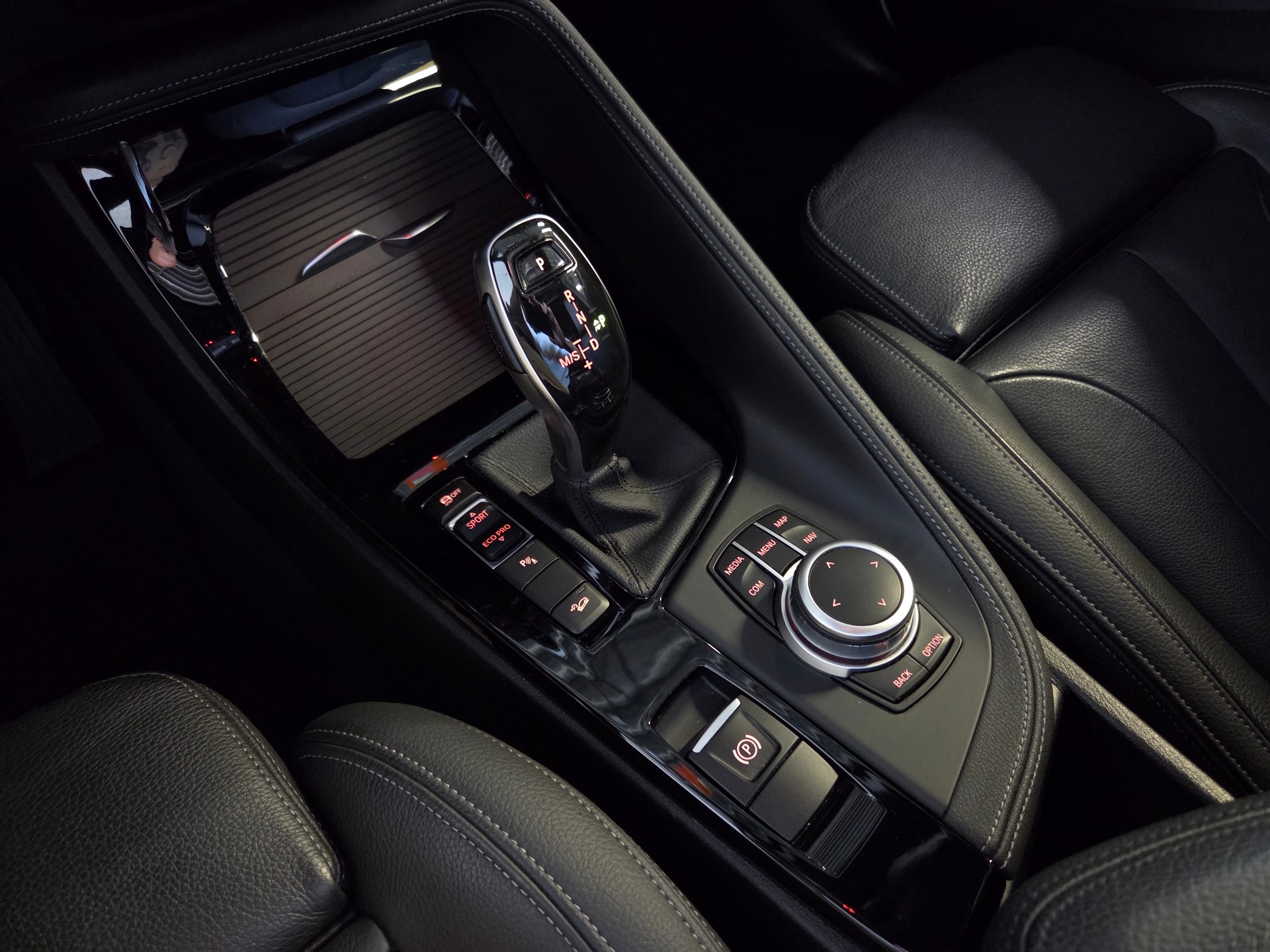 BMW X1 20d xDrive M-Sport-image-16