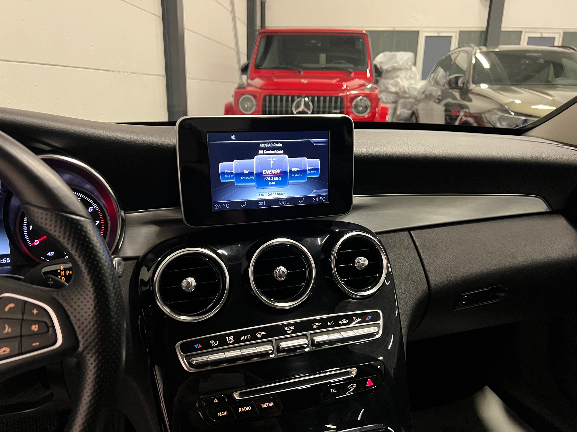 MERCEDES-BENZ C 180 Avantgarde 7G-Tronic-image-27