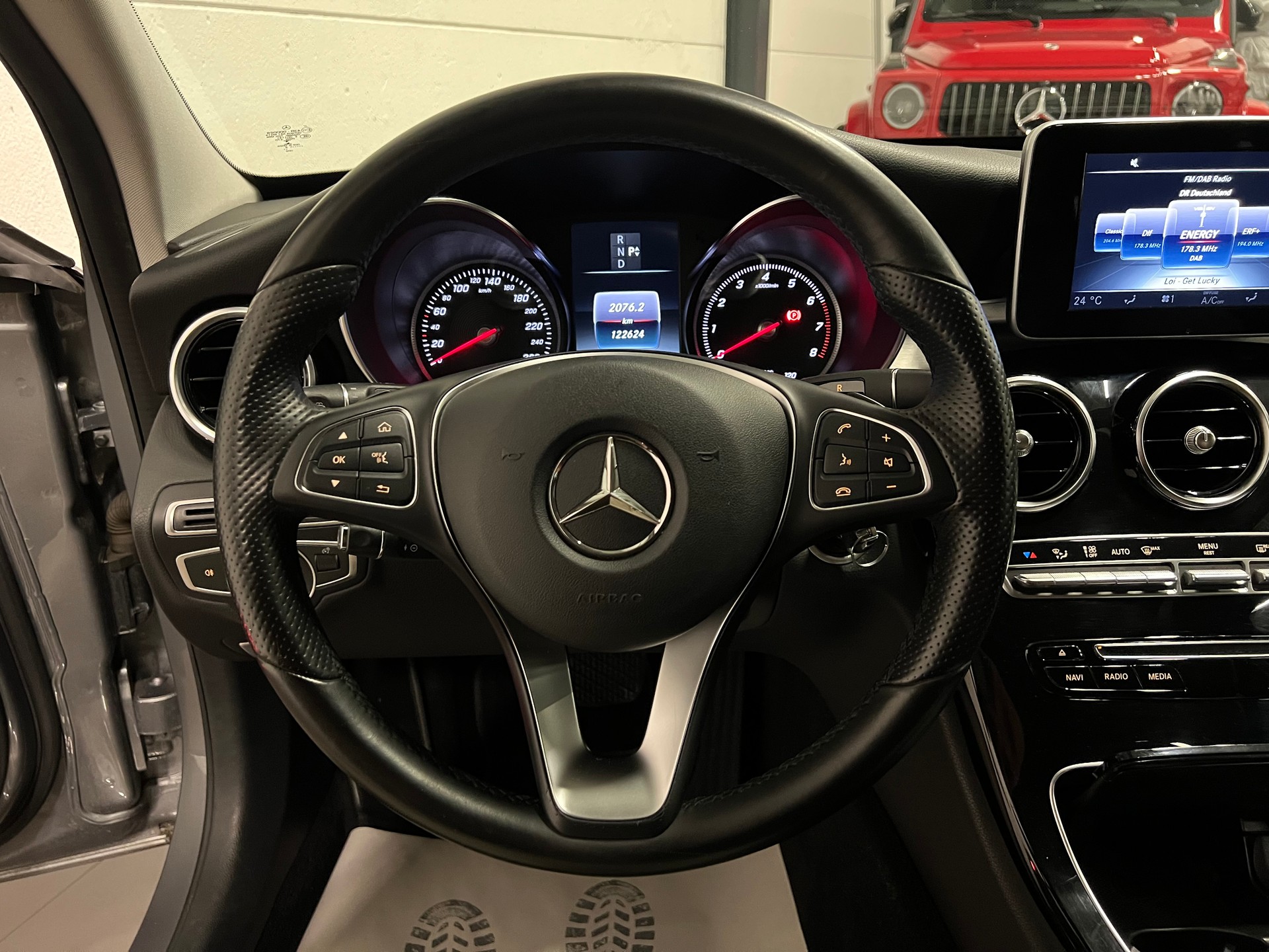 MERCEDES-BENZ C 180 Avantgarde 7G-Tronic-image-26