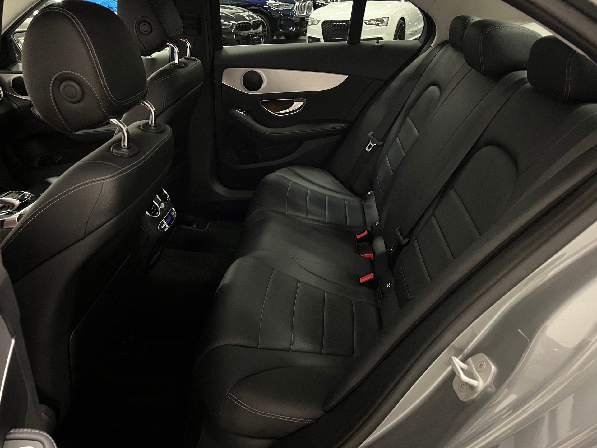 MERCEDES-BENZ C 180 Avantgarde 7G-Tronic-image-24