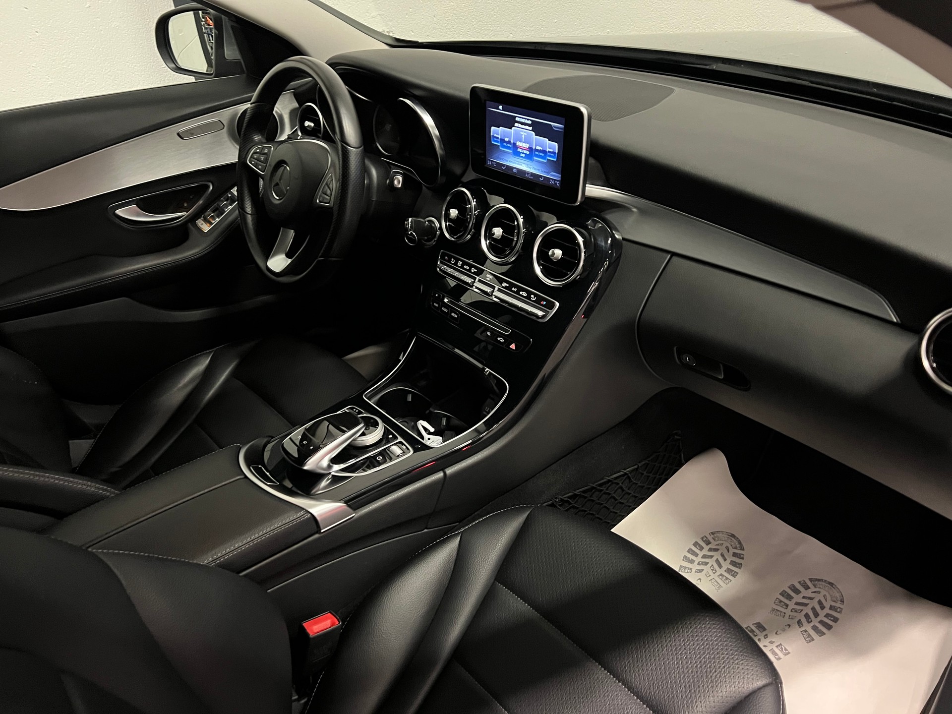 MERCEDES-BENZ C 180 Avantgarde 7G-Tronic-image-19