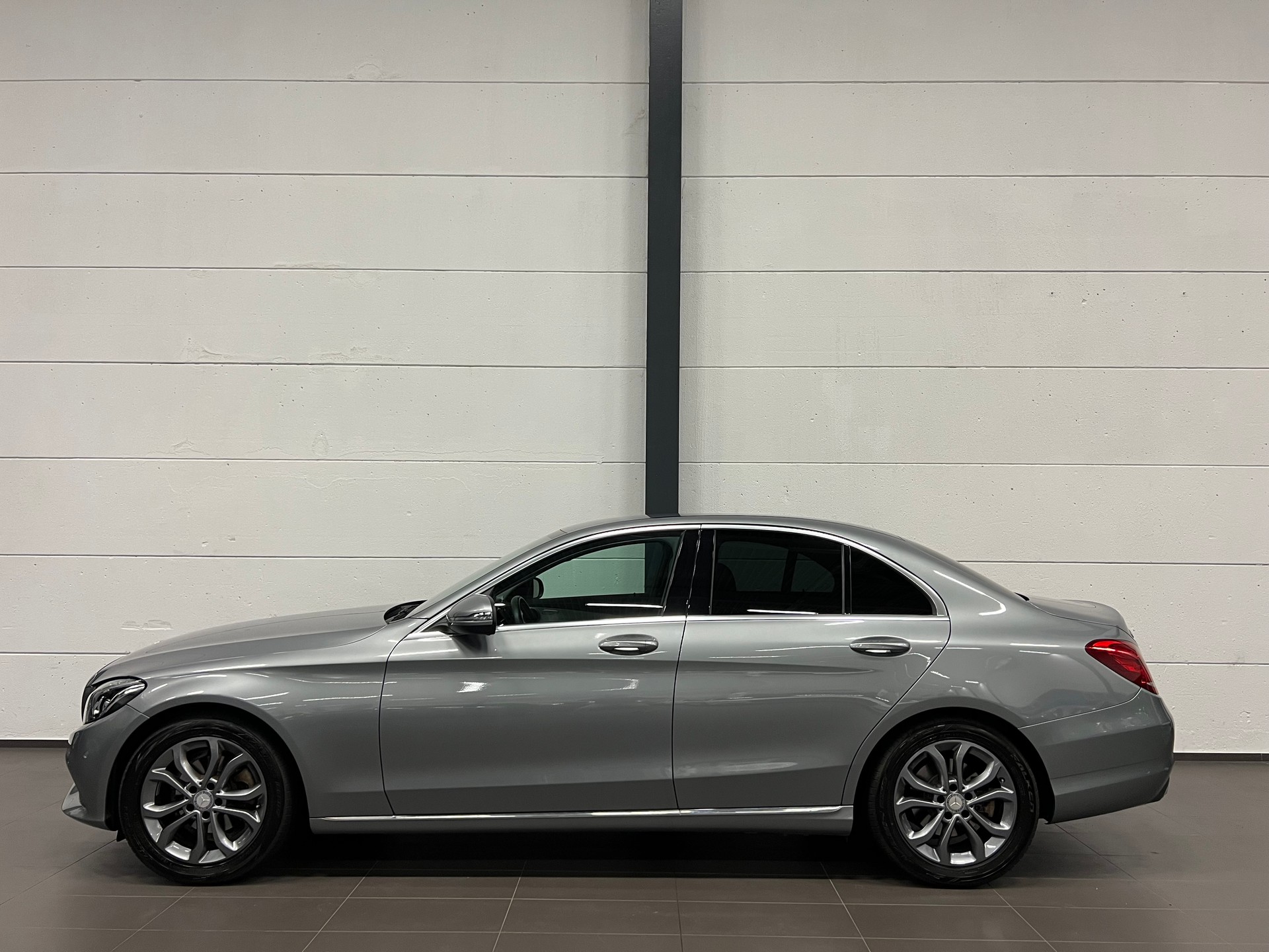 MERCEDES-BENZ C 180 Avantgarde 7G-Tronic-image-8