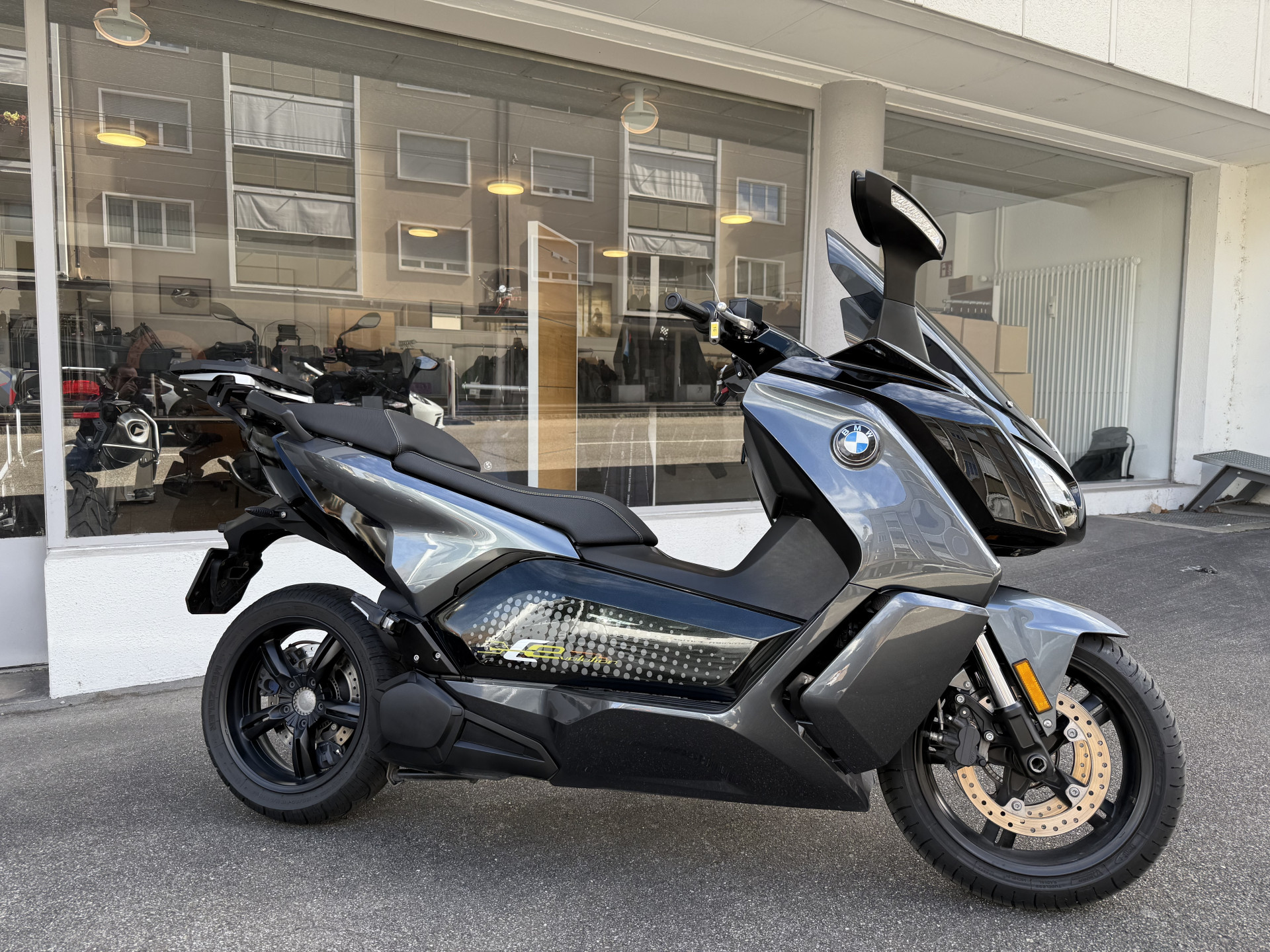 BMW C Evolution-image-1