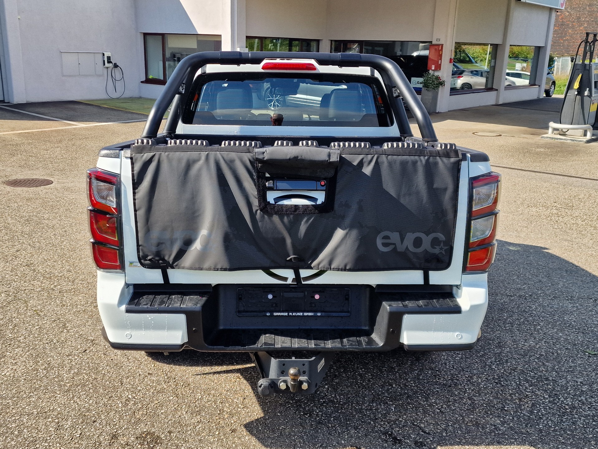 ISUZU D-MAX 1.9 CrewCab N60 Nitro Sport 4x4-showroom-element-3