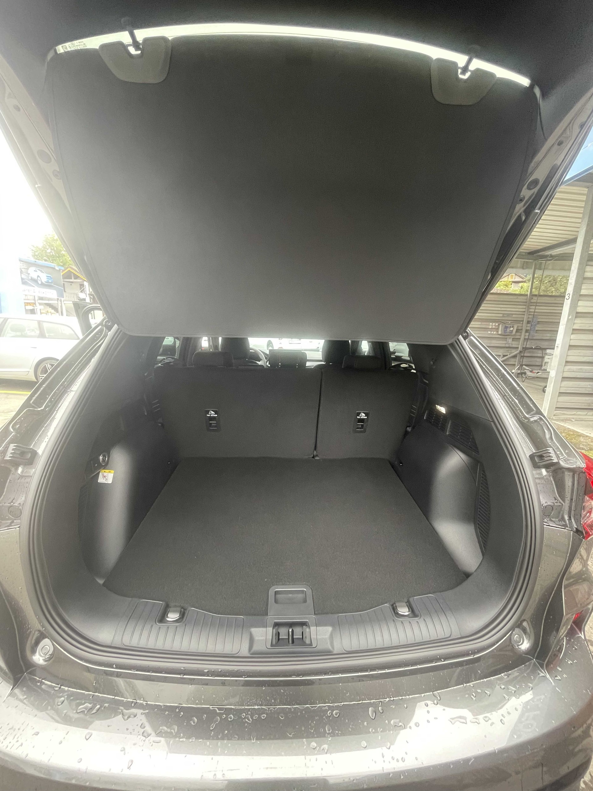 FORD Kuga 2.5 Plug-in Hybrid ST-Line-image-12