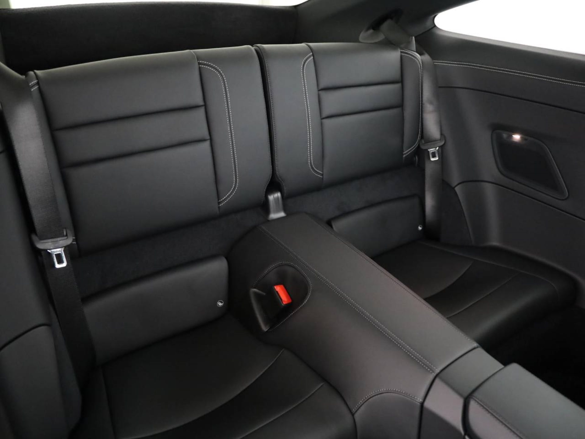 PORSCHE 911 Carrera 4S-image-16