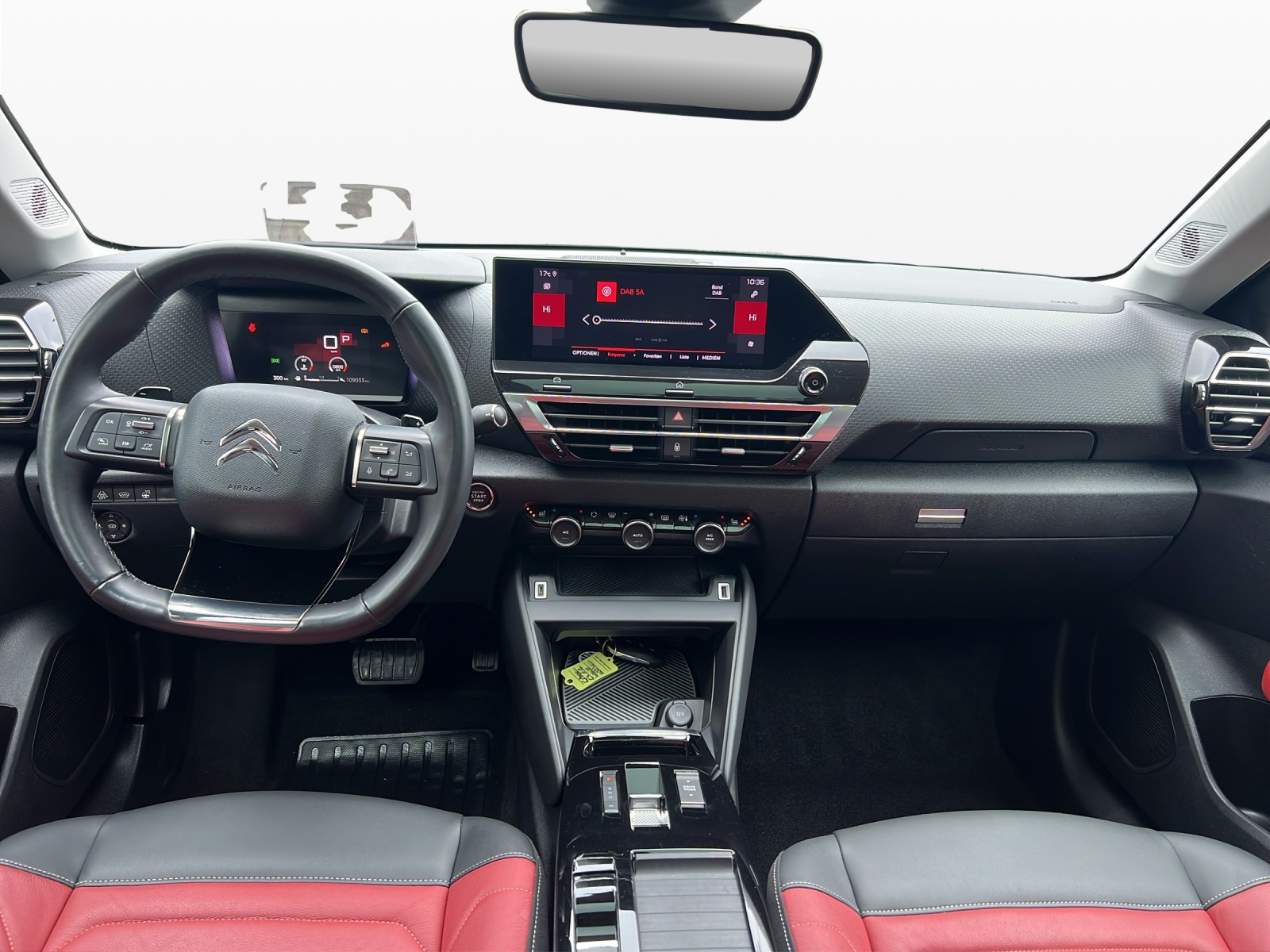 CITROEN C4 1.2 Pure Tech Shine EAT8-image-11