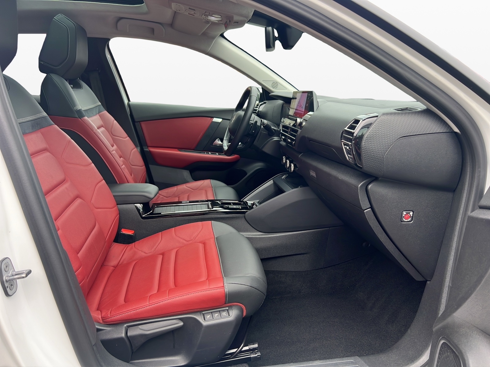 CITROEN C4 1.2 Pure Tech Shine EAT8-image-14