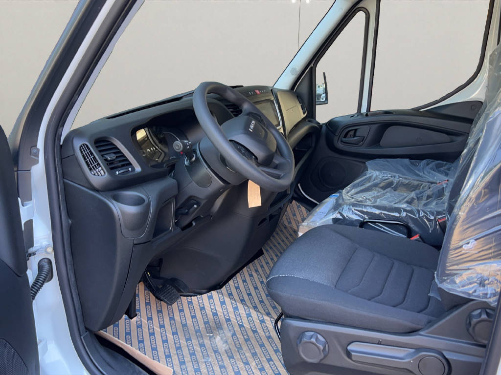 IVECO Daily 35 C 16HA8 K.-Ch. 3450 3.0 HPI 160-image-4