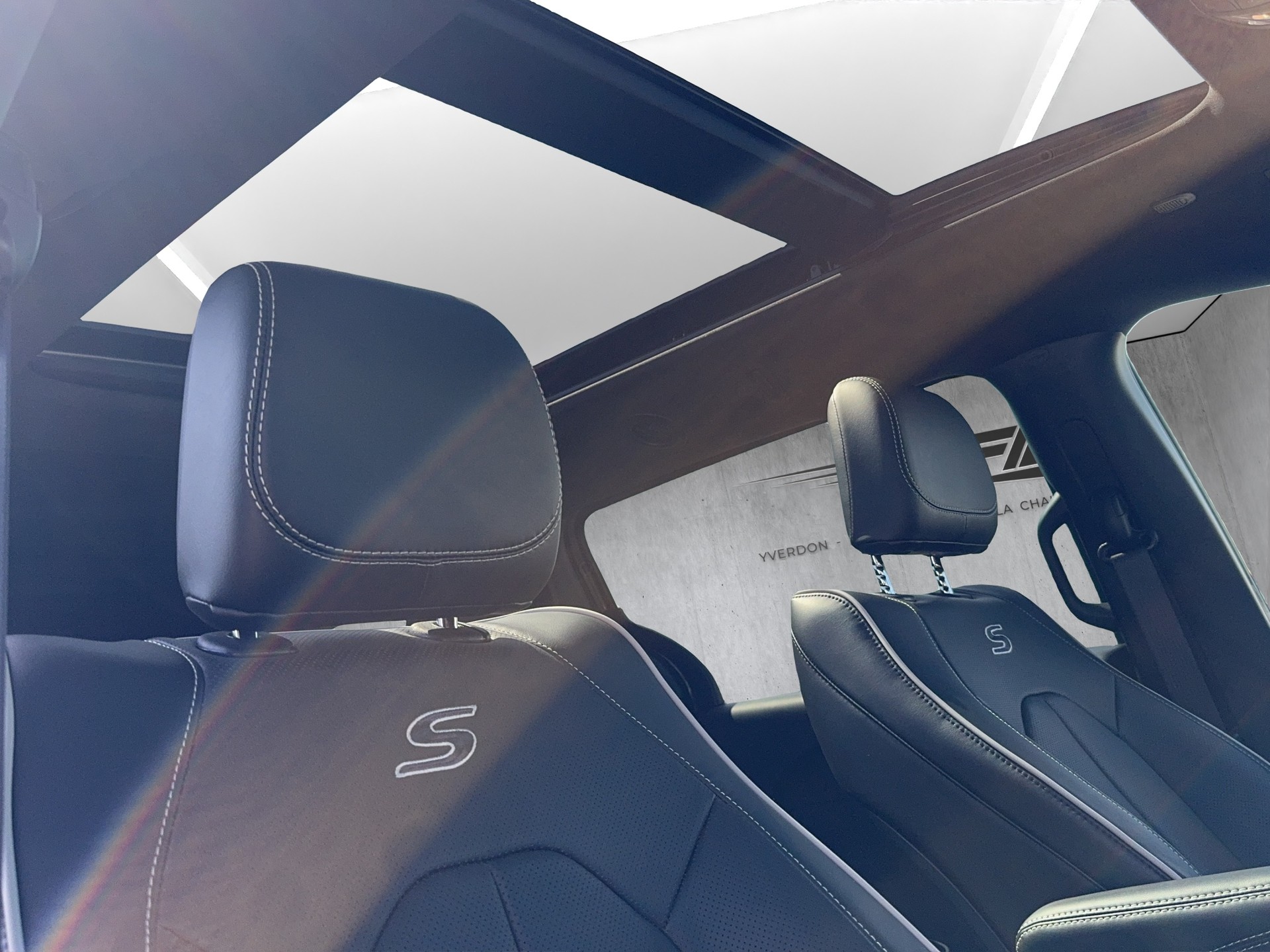 LANCIA PACIFICA Hybrid Limited S Appearance 3.6 V6-image-12