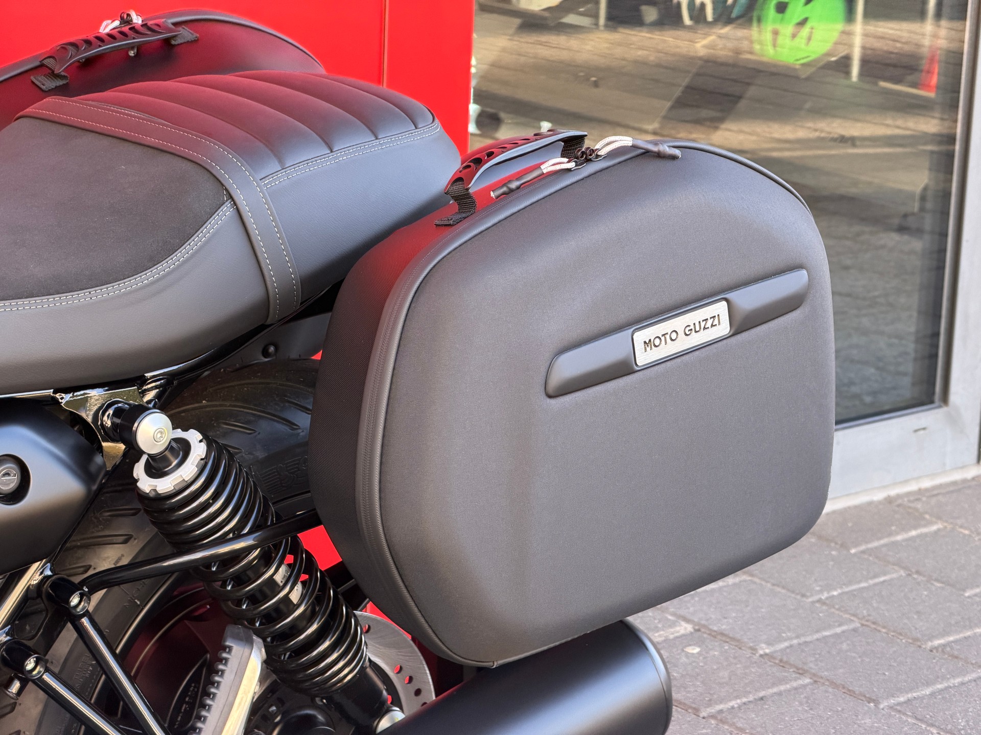 MOTO GUZZI V7 IV 850 Stone Touring-image-6
