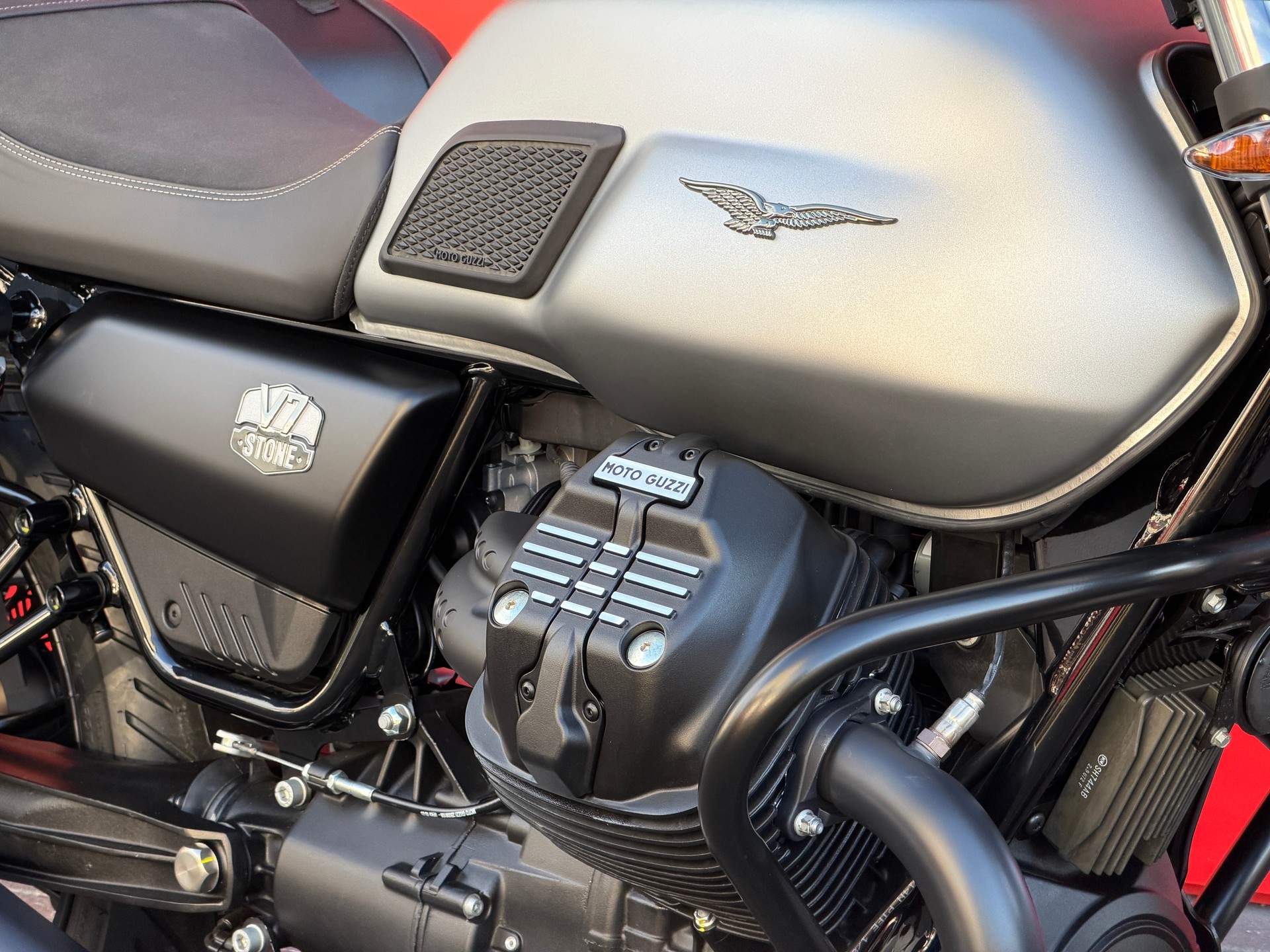 MOTO GUZZI V7 IV 850 Stone Touring-image-9